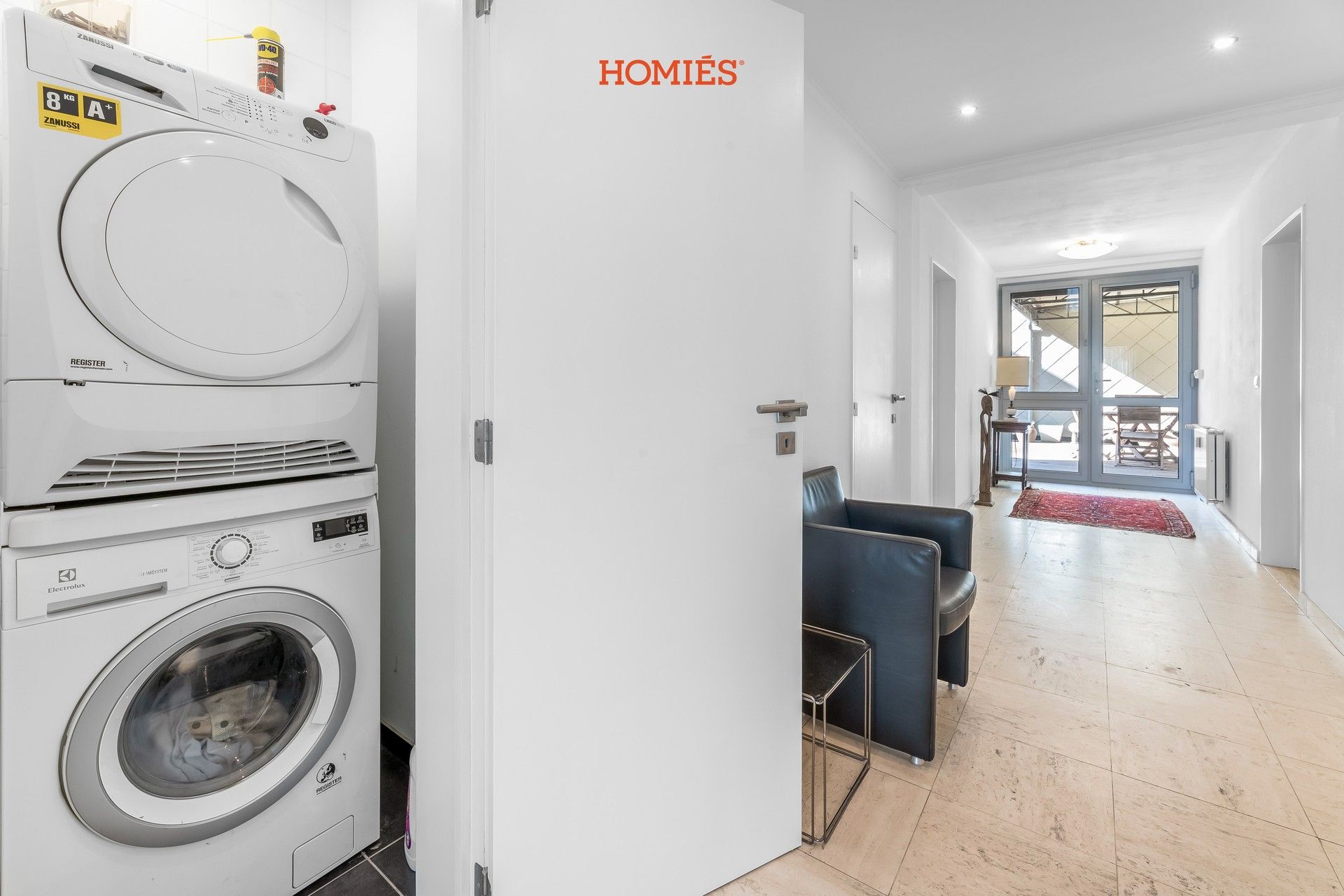 Bemeubeld 2-slpk appartement met riant terras en garagebox foto 12