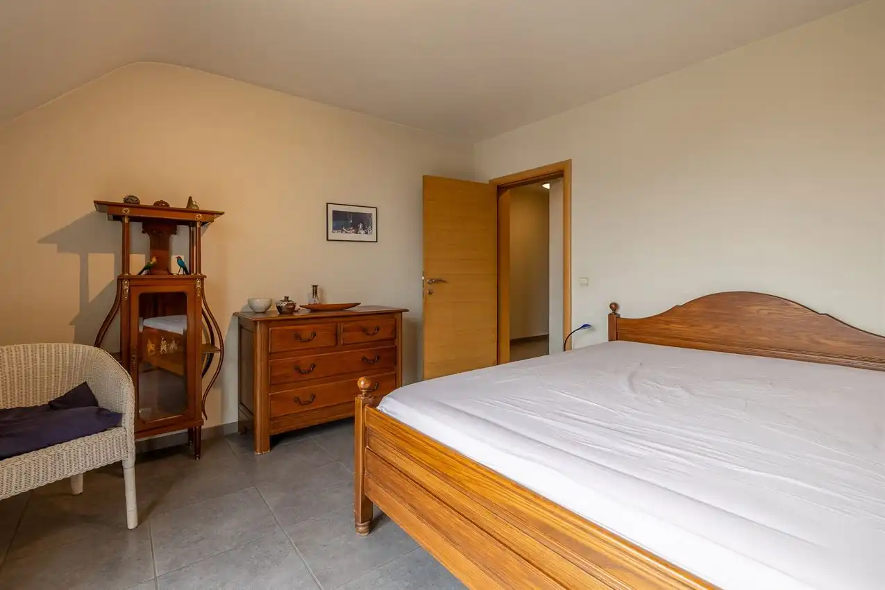 Appartement met 2 slpk., terras en ondergrondse autostaanplaats foto 16