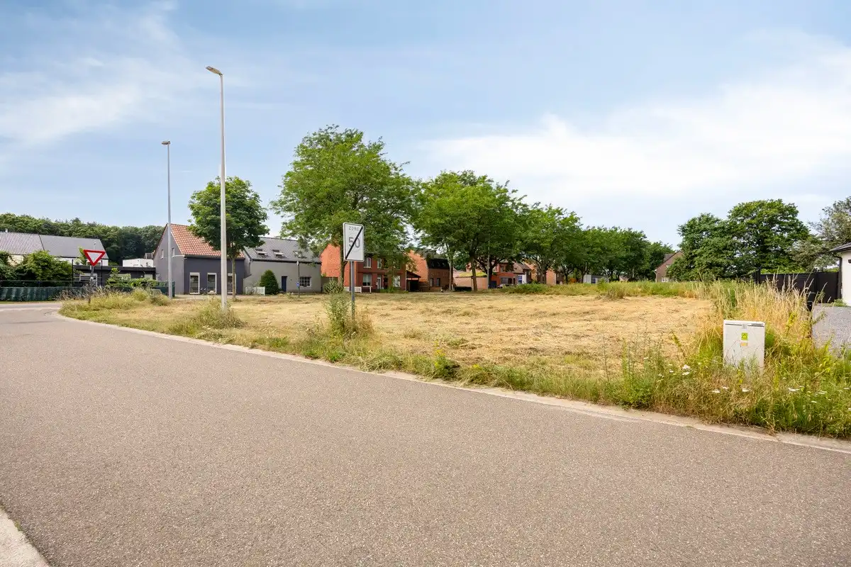 BOUWKAVEL VAN 9A36CA VOOR OPEN BEBOUWING GELEGEN TE TESSENDERLO-HAM foto 5