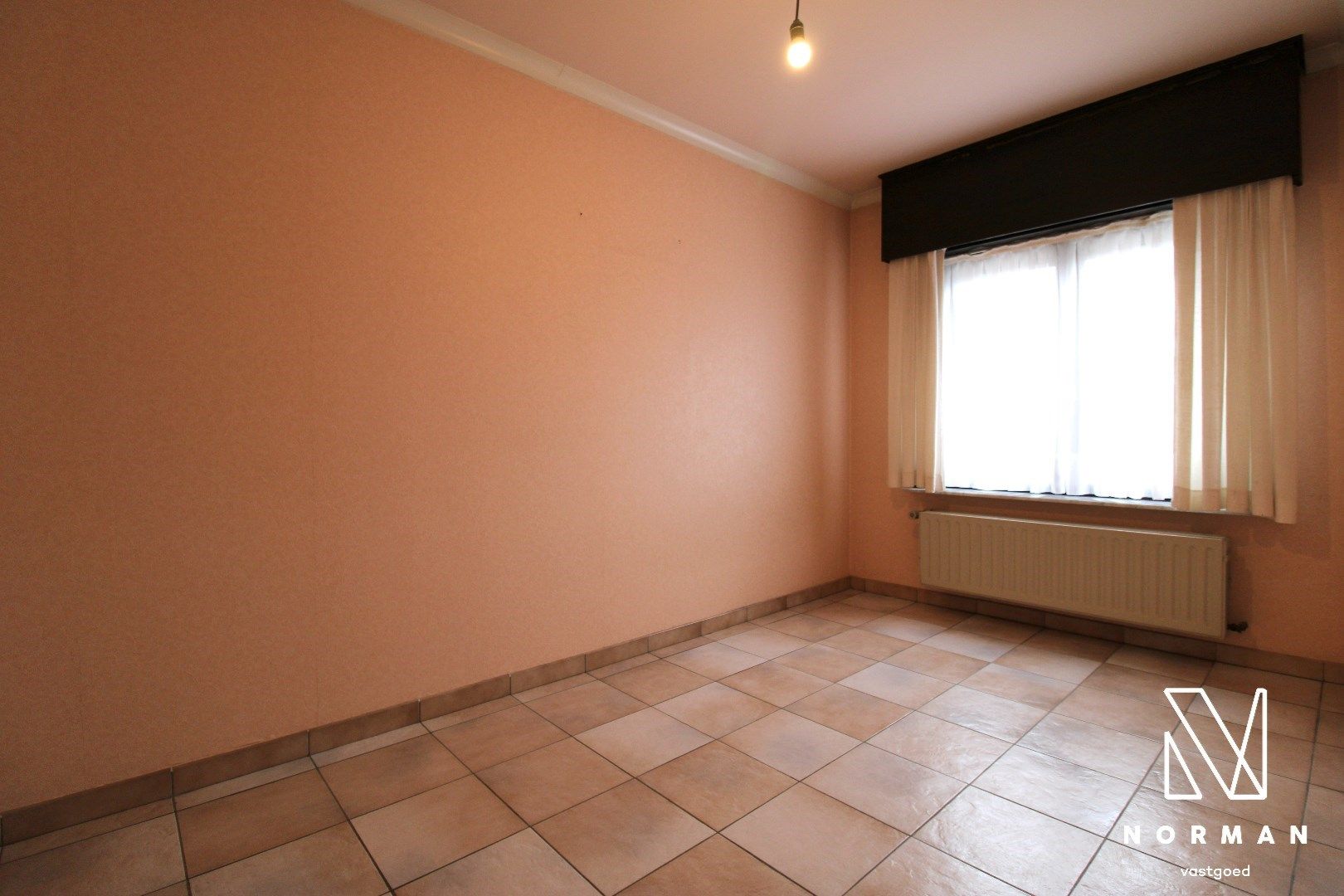 Halfopen woning met 4 slaapkamers en uitweg op toplocatie foto 16