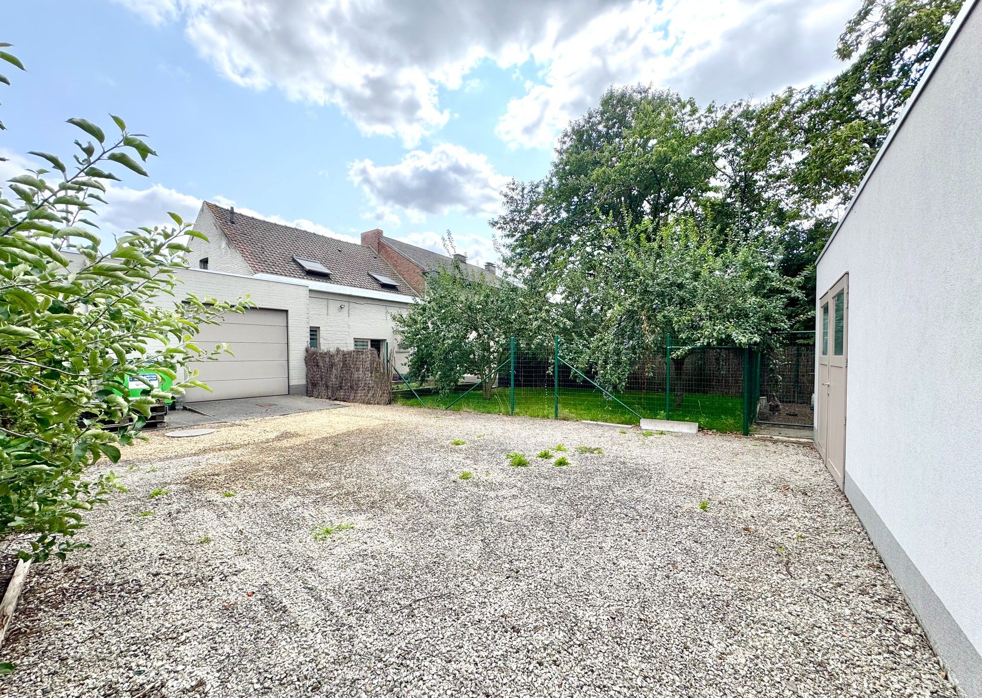 WONING - OPSLAGPLAATSEN op 553 M² foto 31