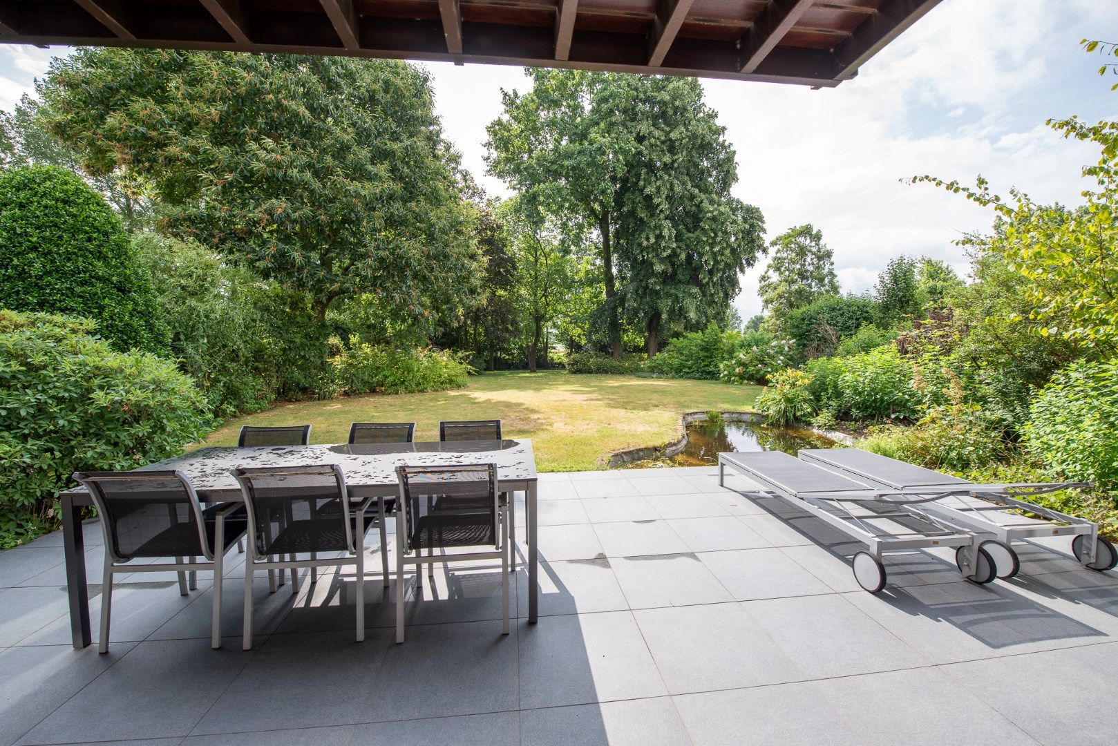 Prachtige villa te huur volledig omgeven in het groen! foto 26