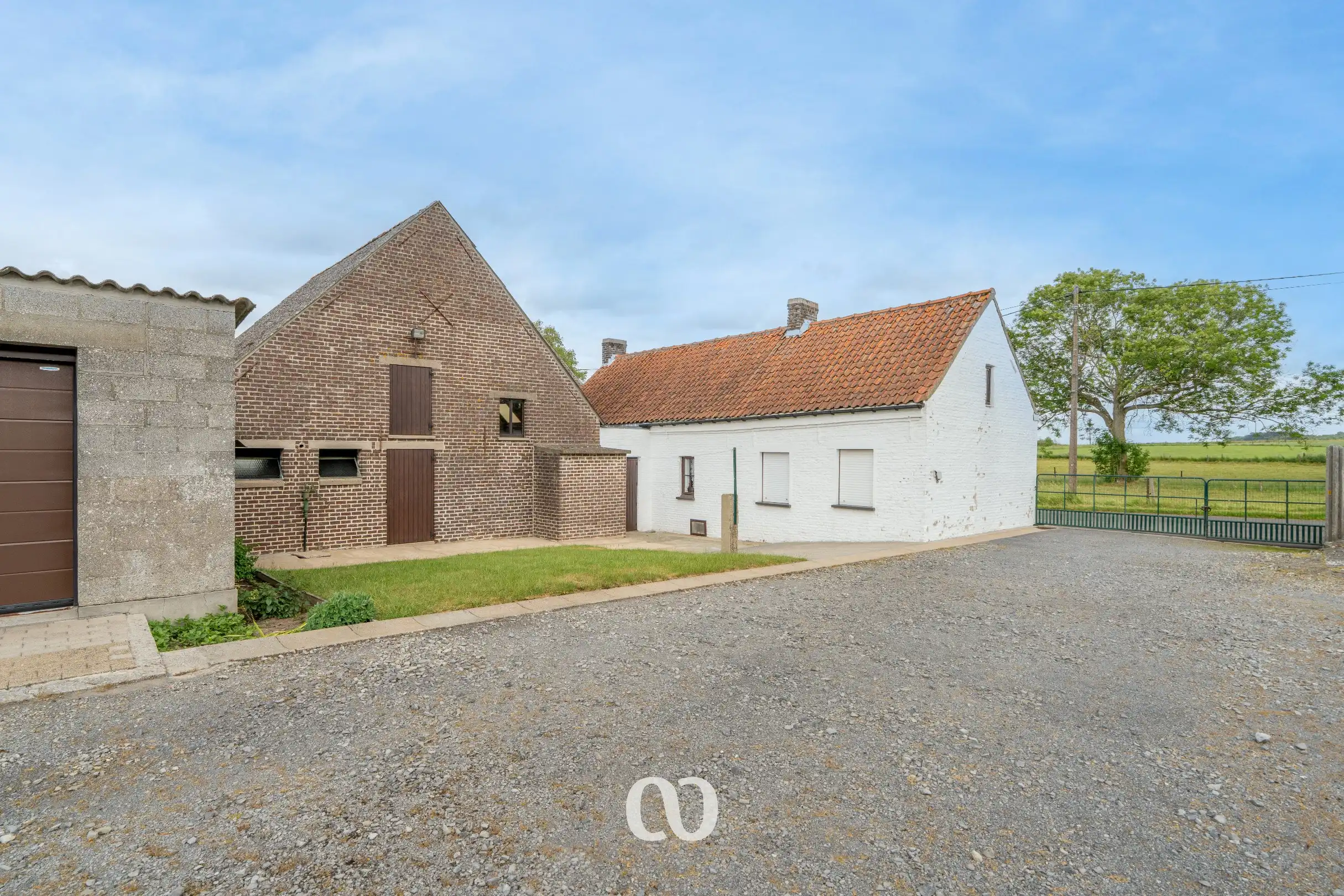 Prachtig gelegen hoeve met gronden op meer dan 3,5 ha foto 7