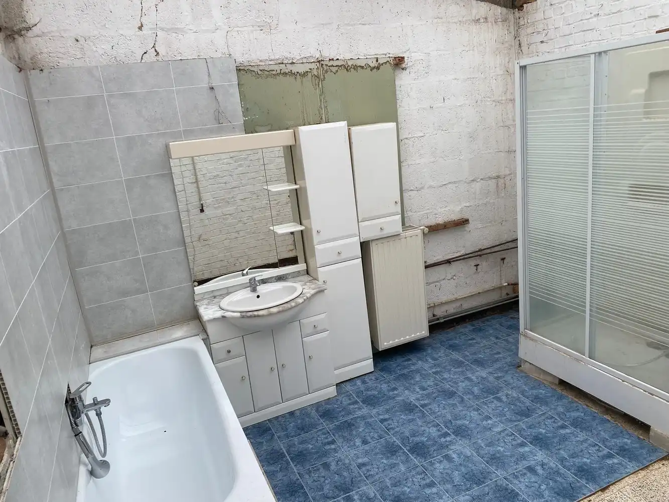 Rustig gelegen te renoveren halfopen bebouwing foto 12
