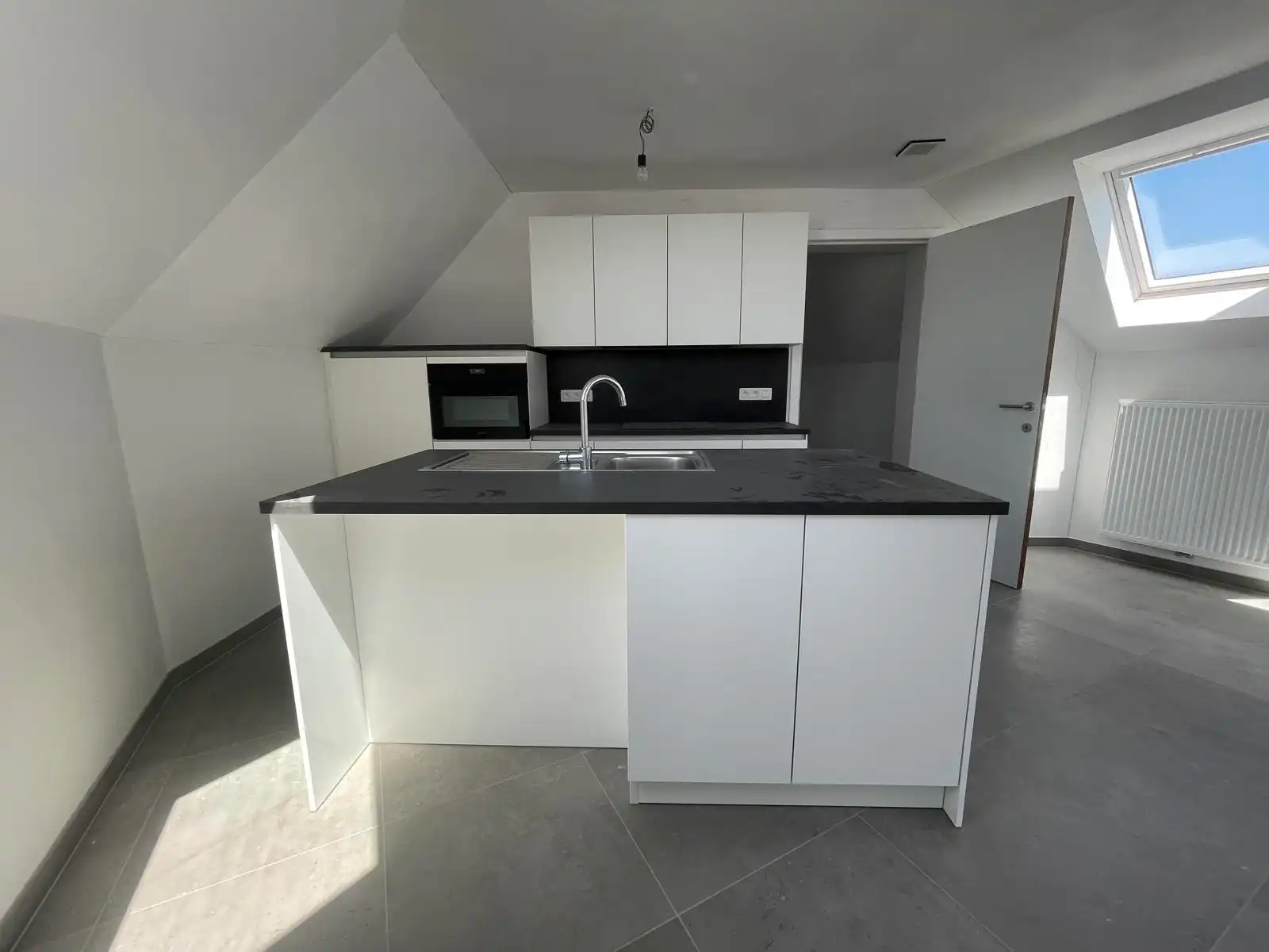 EREMBODEGEM - Lichtrijk & energiezuinig dakappartement. foto 8