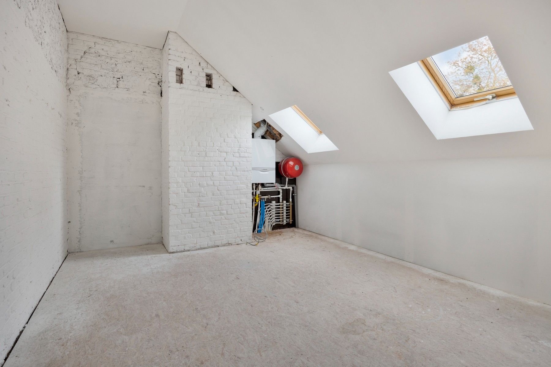 Gerenoveerde eengezinswoning in historische site foto 9