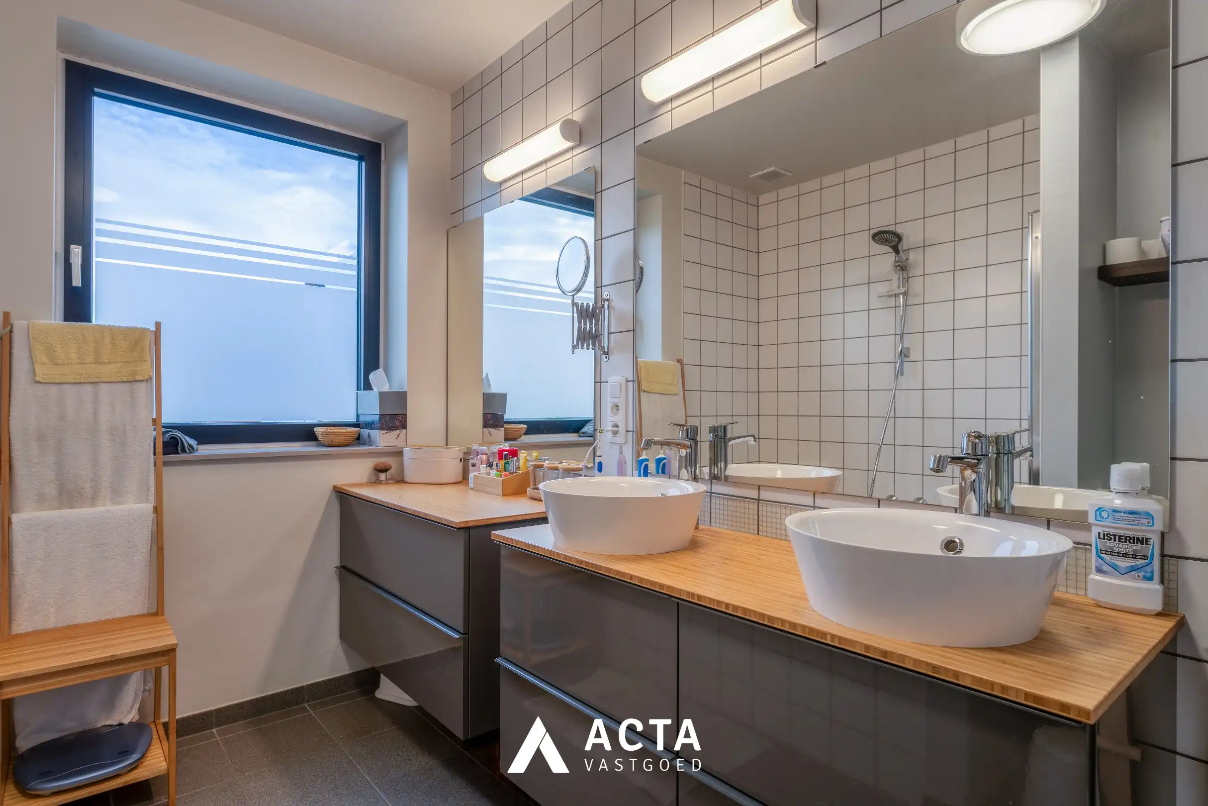 Instapklare halfopen gezinswoning in Baanhof in Oostende foto 12