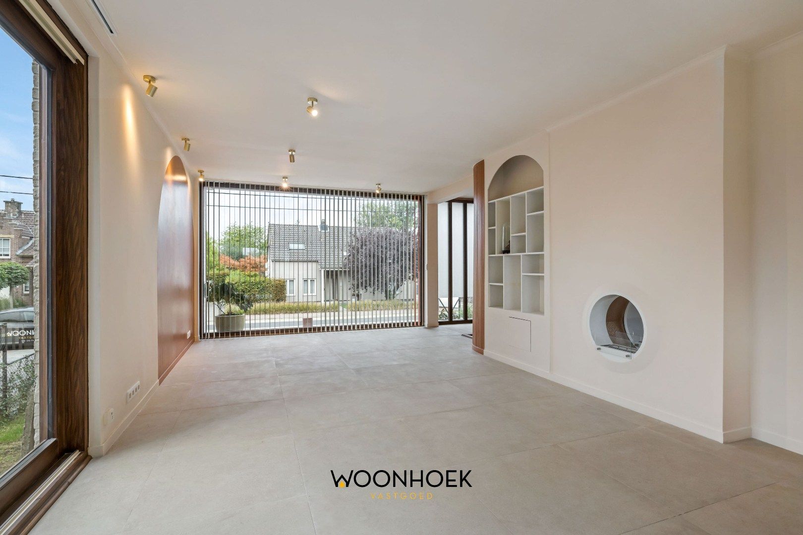 Uitstekend gelegen OB met inpandige garage en grote tuin in Moerbeke! foto 4