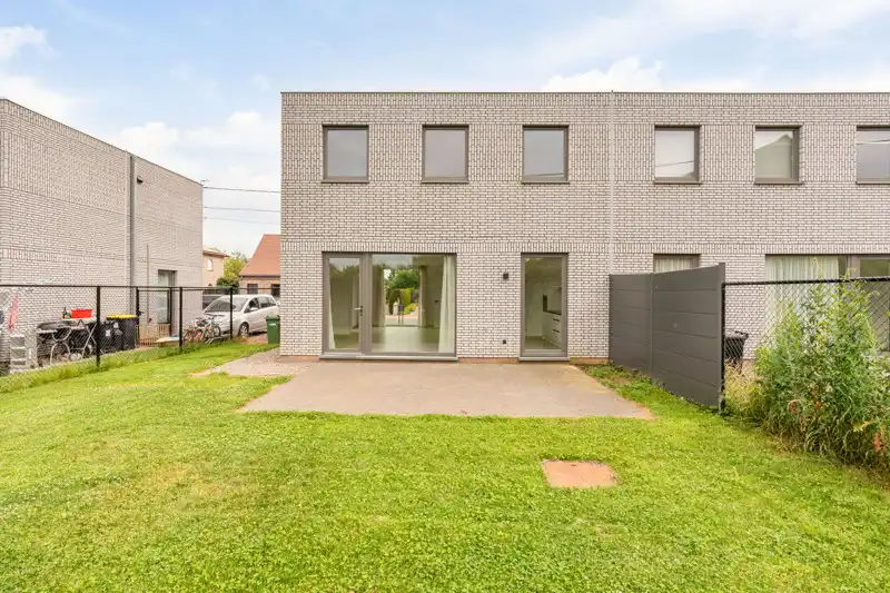 BEN woning met 4 slaapkamers en tuin foto 2