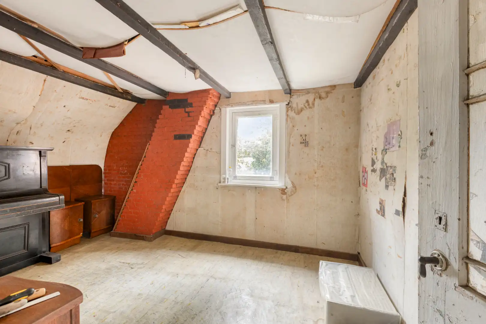 Te renoveren woning met 3 slaapkamers en ruime tuin op 1.065 m² te OLV Olen !  foto 18