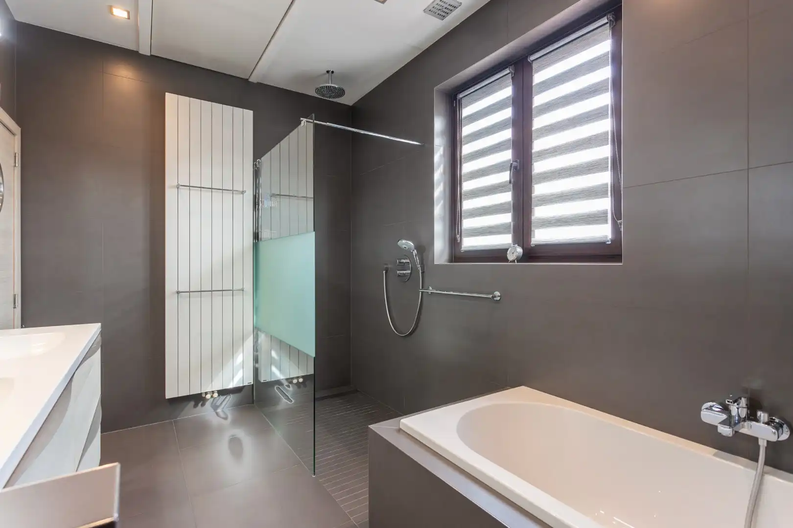 Instapklare gezinswoning met 3 slaapkamers, EPC C en ruime tuin in Buizingen foto 19