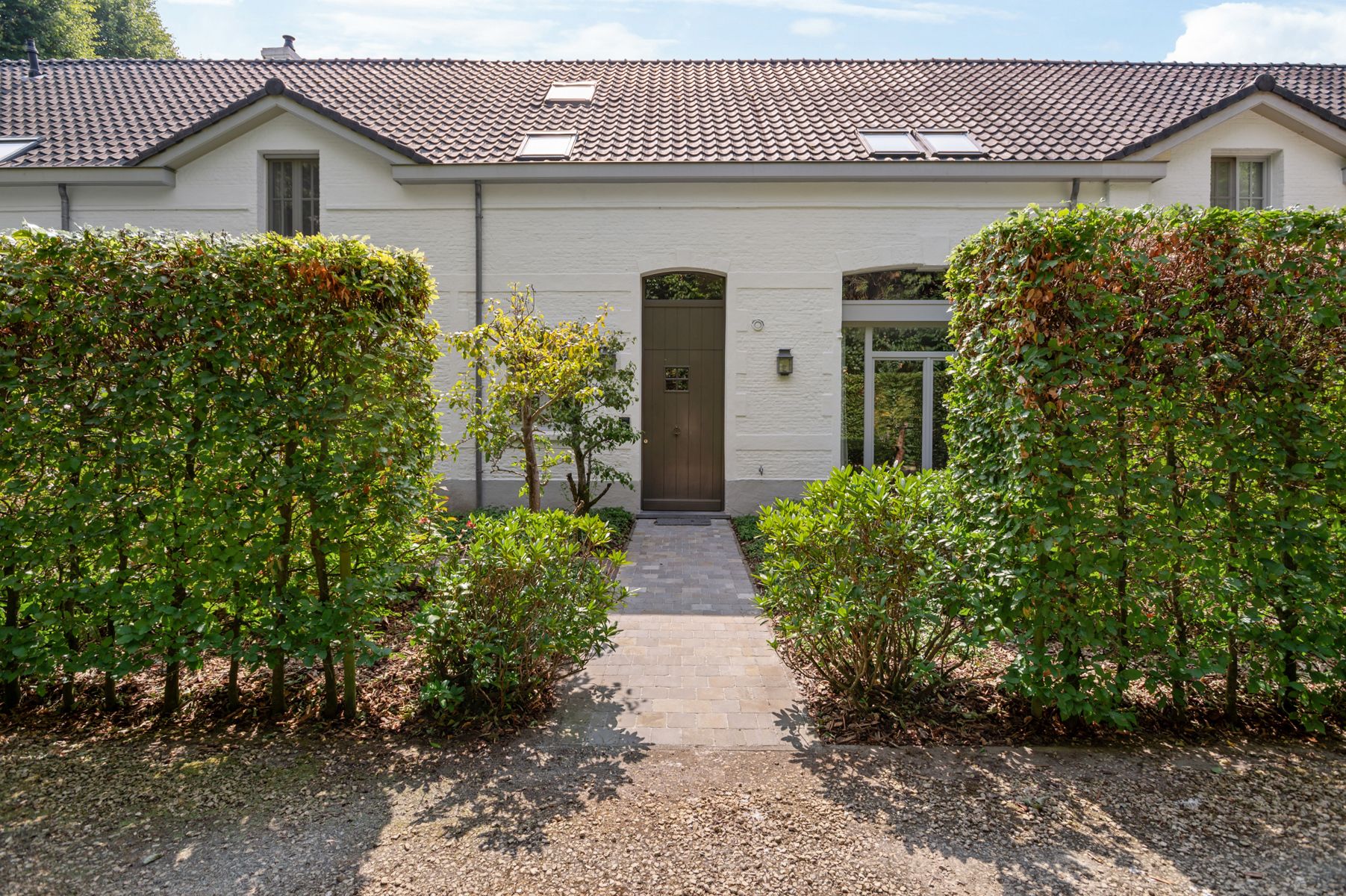 UNIEKE INSTAPKLARE WONING MET ZWEMBAD foto 33