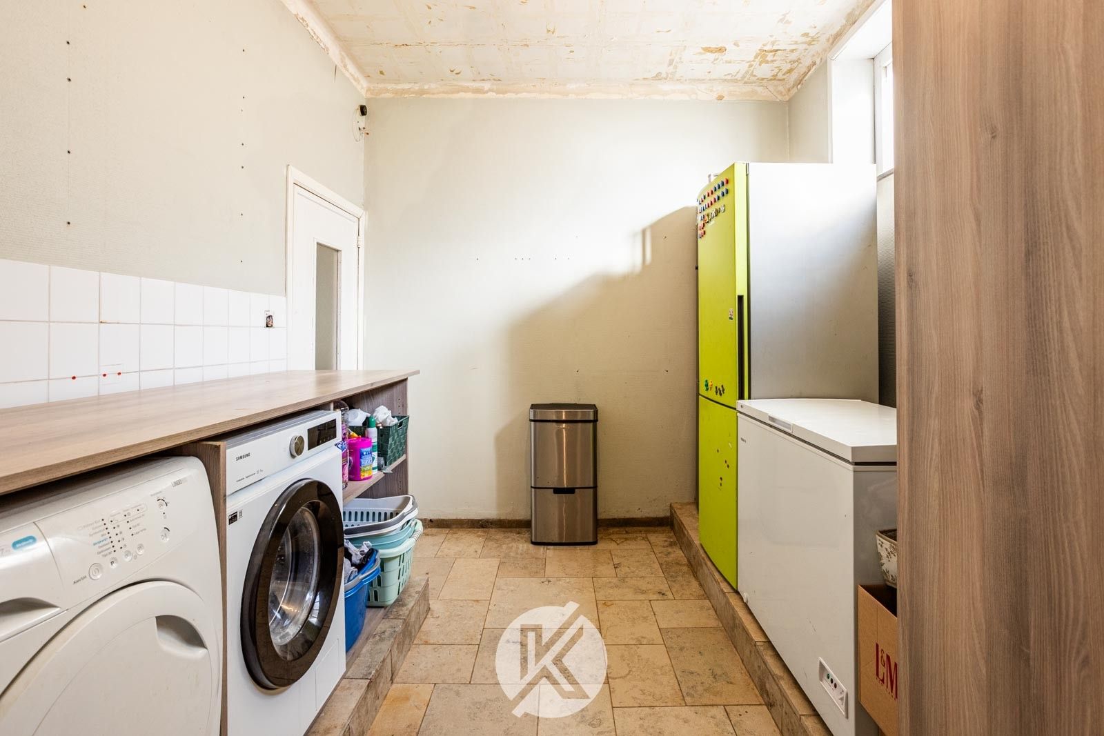 Ruime woning met polyvalente bijgebouwen foto 6