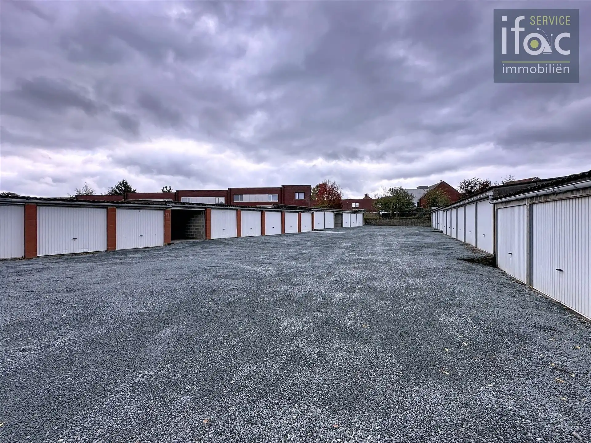 Opbrengsteigendom Garageboxen - buiten foto 8