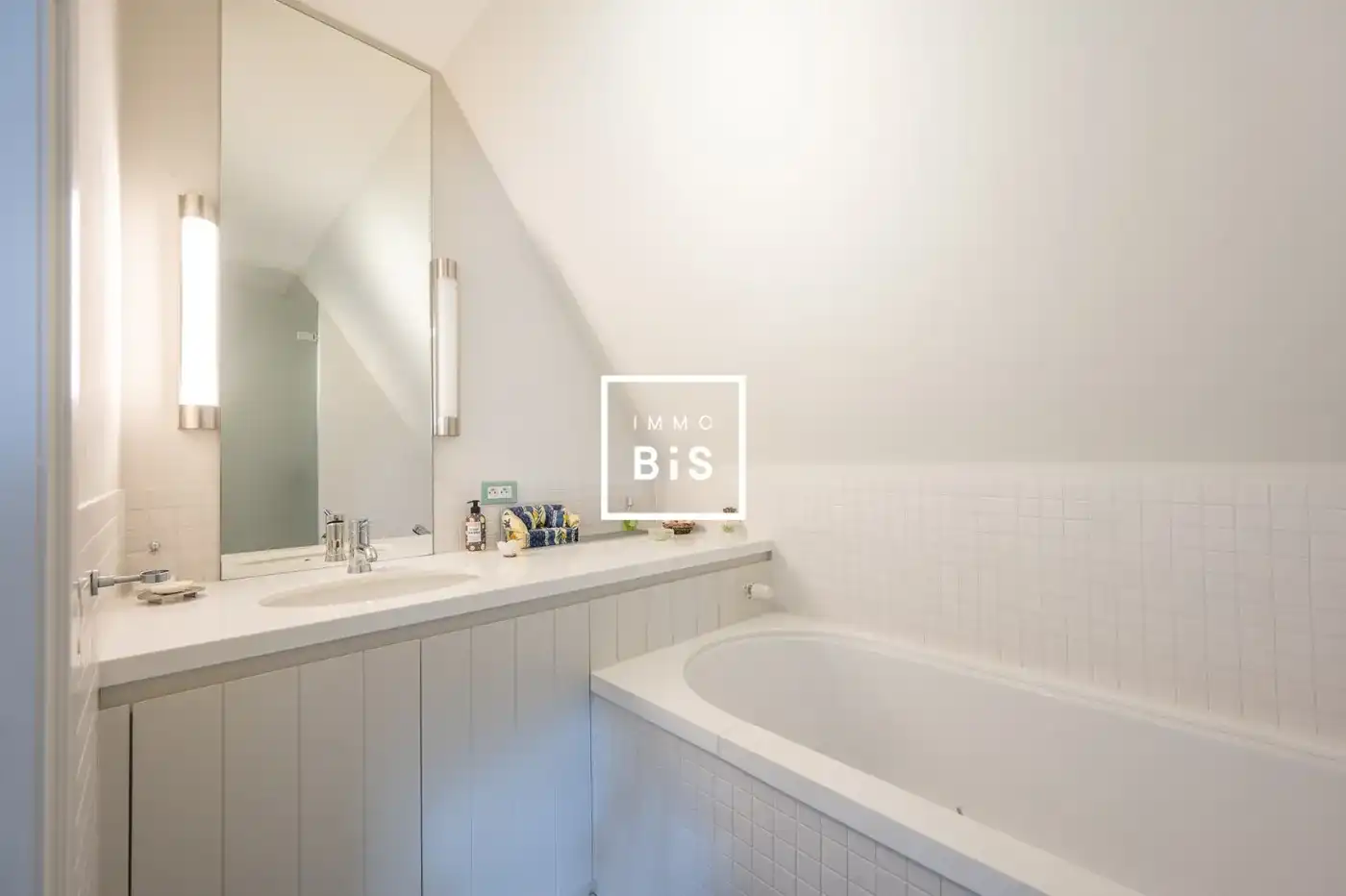 Ruime en stijlvolle villa met optimale privacy op een topligging in het Zoute foto 19