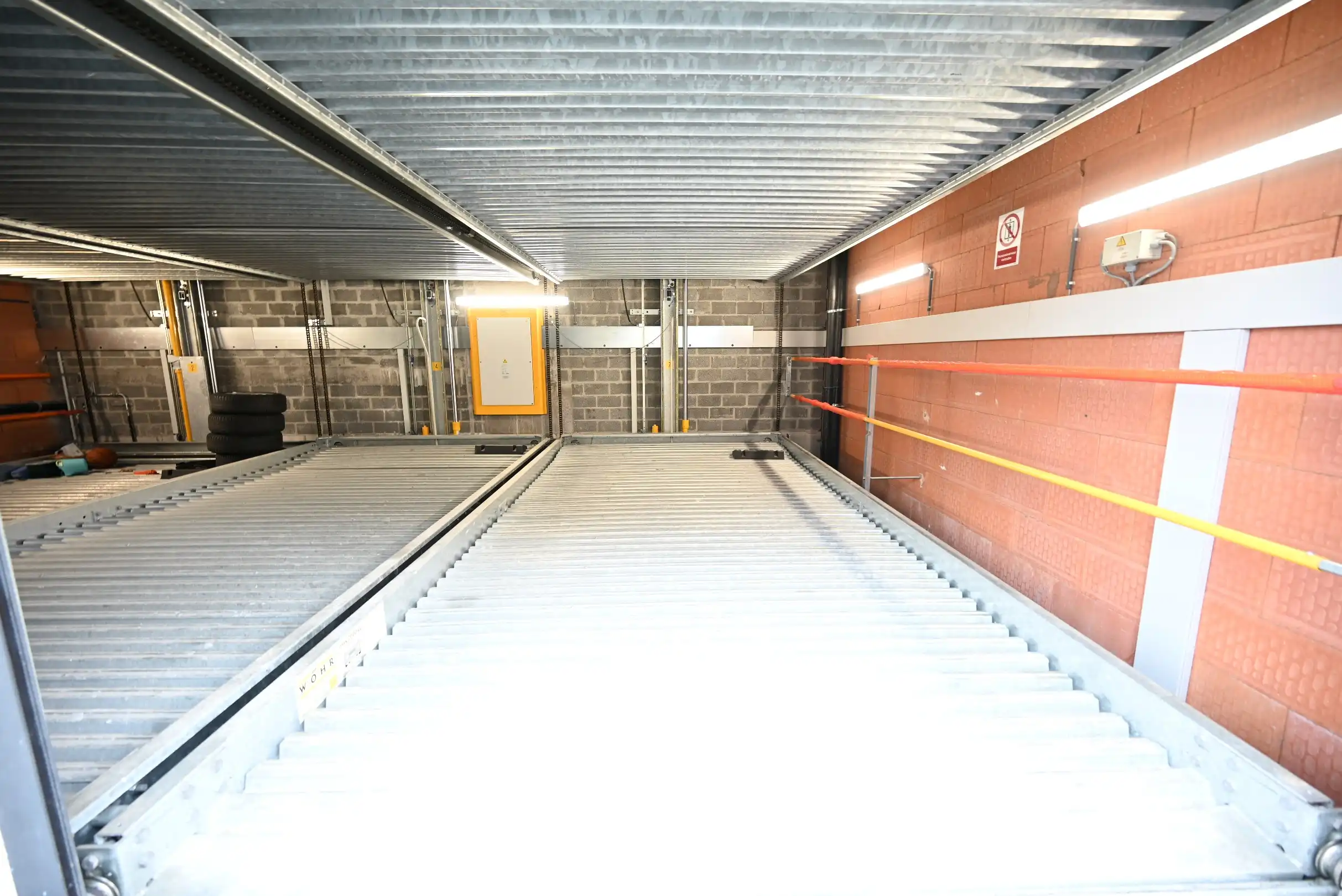 Recent en lichtrijk 2-slaapkamerappartement met ruim terras en garageplaats. foto 13