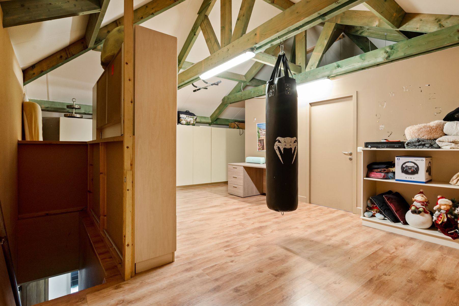 Villa met 4 slpk & werkuis100m2 op 1.290m² grond. foto 36