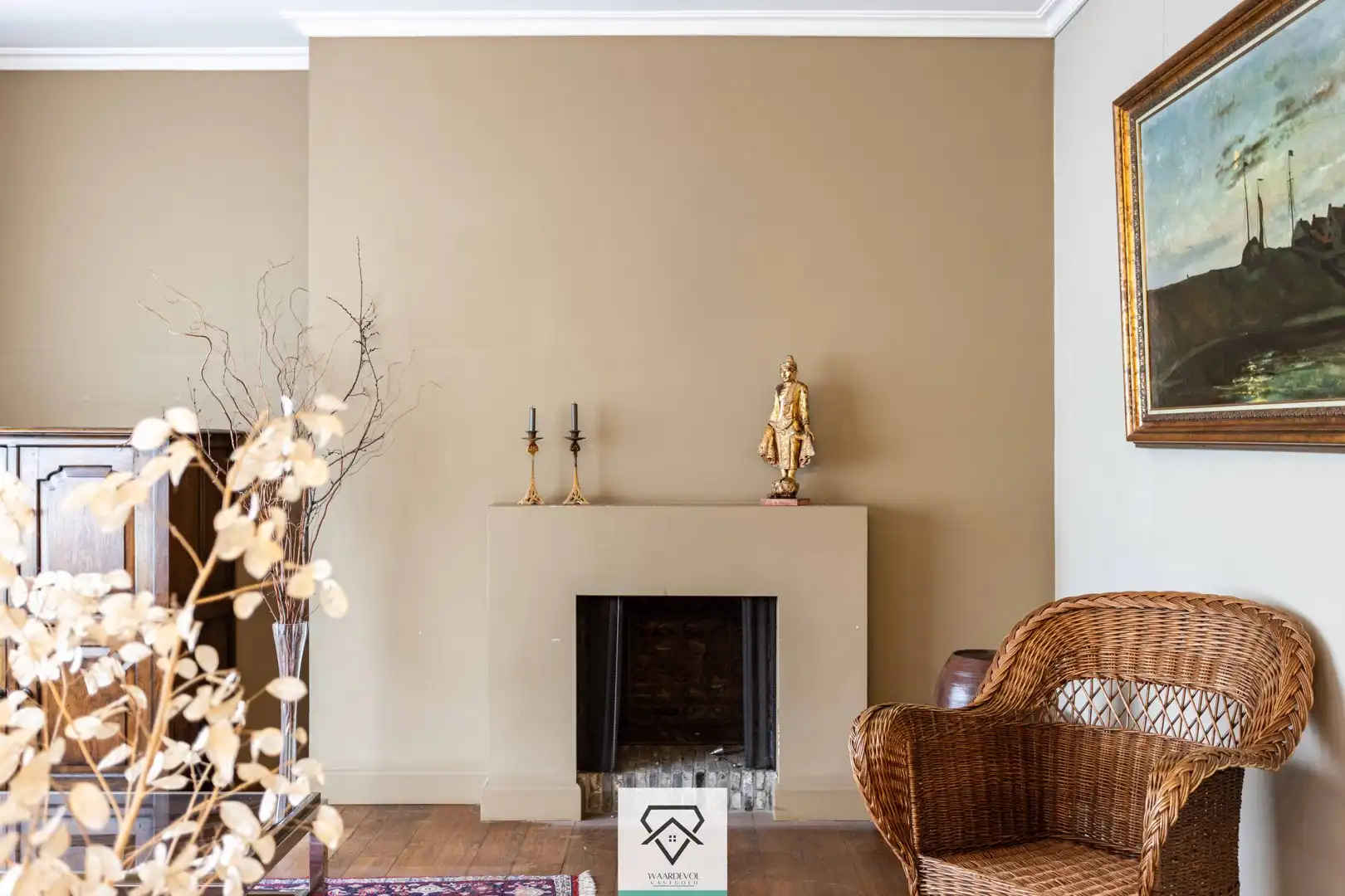 Ruime winkel met uitzonderlijk woonvolume en sterke herontwikkelingsmogelijkheden foto 17