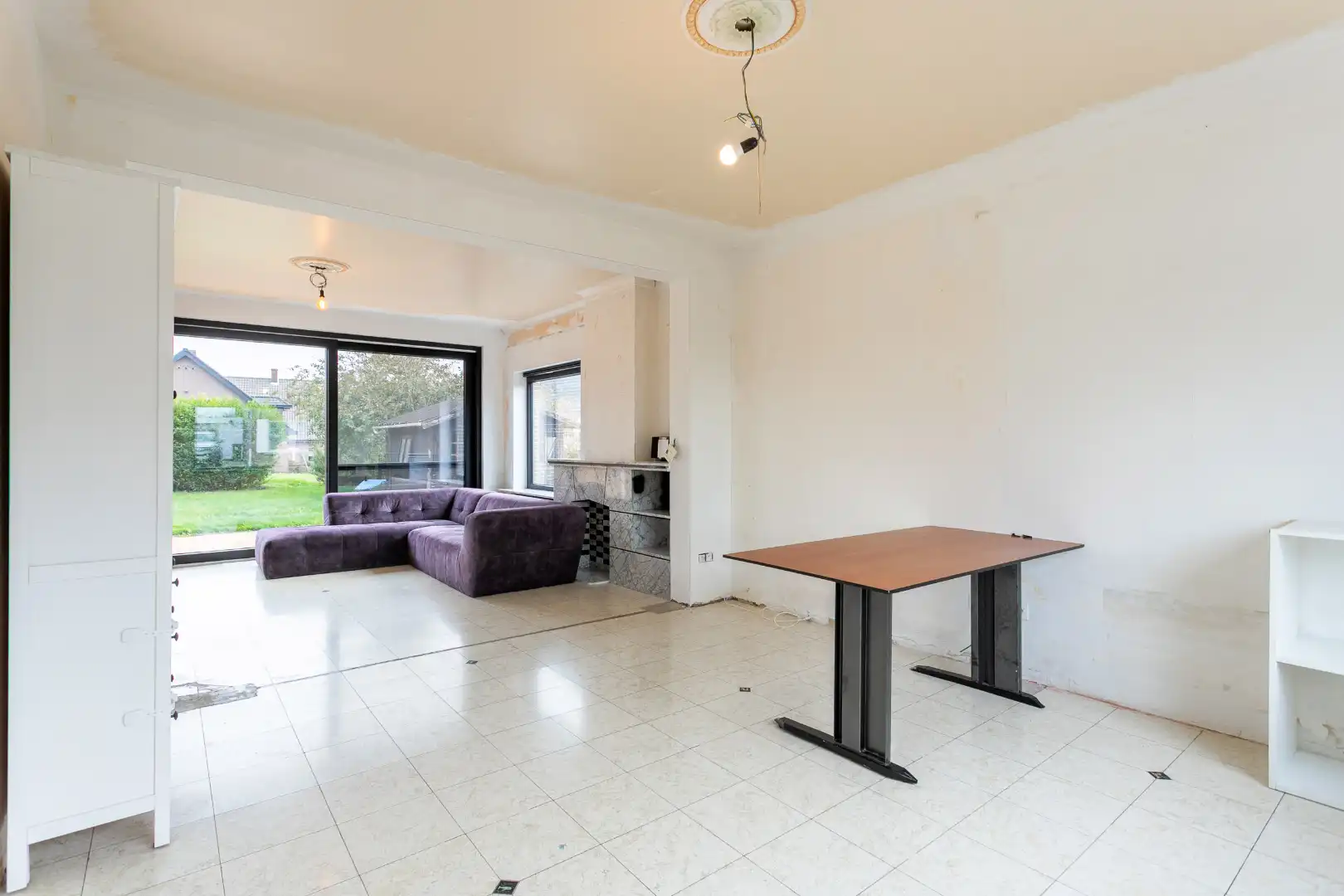 Ruime woning te Pajottegem met 4 slpks, garage en tuin op +-10a! foto 3