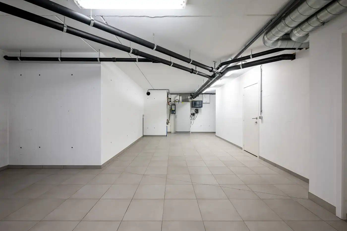 Alleenstaande villa met ondergrondse garage nabij de Magere Schorre foto 26