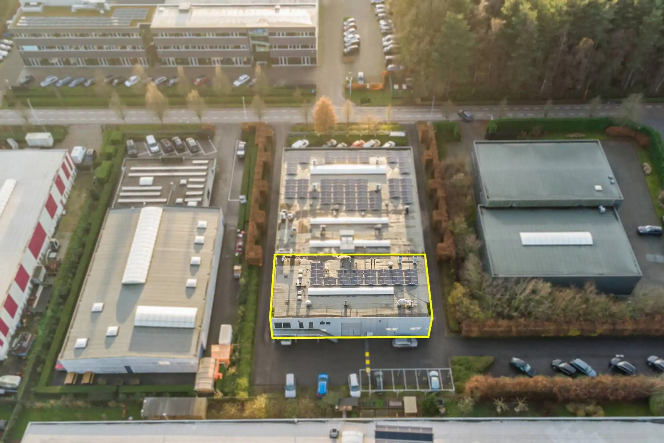 Opslagruimte met kantoor te huur te Kalmthout foto 6