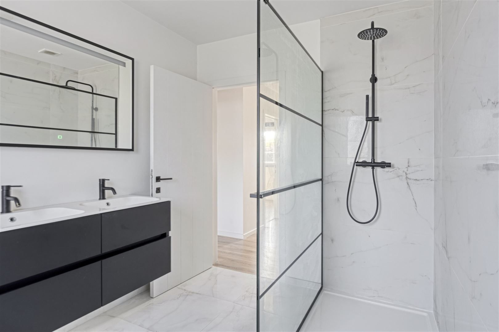 TE HUUR: Nieuwbouwwoning met 2 slaapkamers te Leopoldsburg!  foto 9