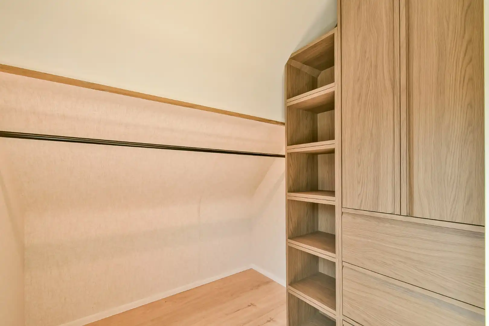 Instapklare woning in hartje Hertsberge! foto 13