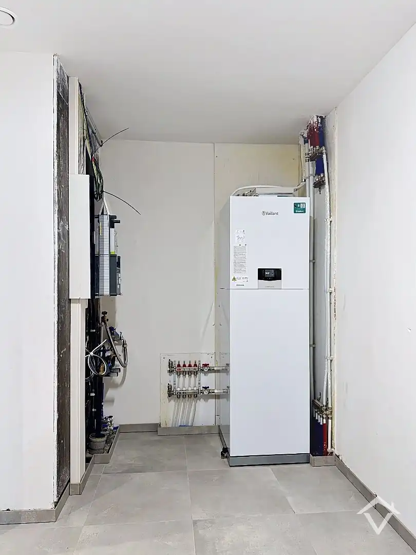 Centraal gelegen nieuwbouwwoning met 3 slaapkamers, tuin en overdekte autostaanplaats foto 5