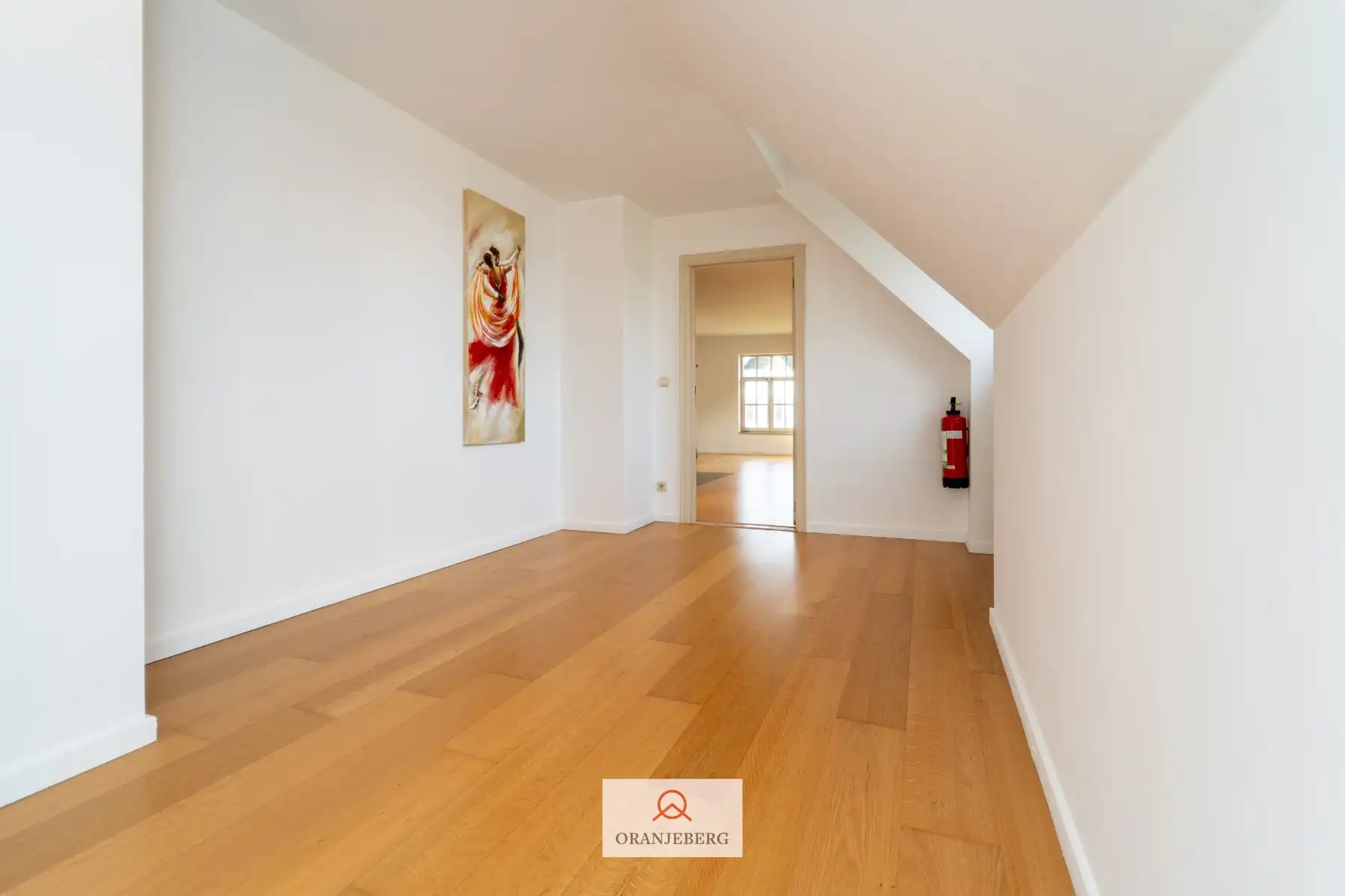 Zeer ruim 3 slaapkamer appartement (230 m²) foto 12