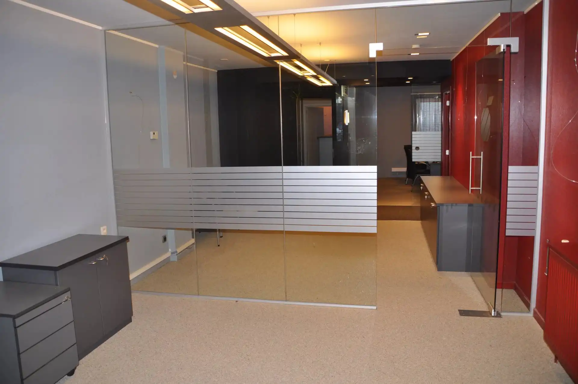 UNIEK HANDELSPAND VAN 110M² MET DUPLEXAPPARTEMENT MET 3 SLPK IN LANAKEN CENTRUM foto 7