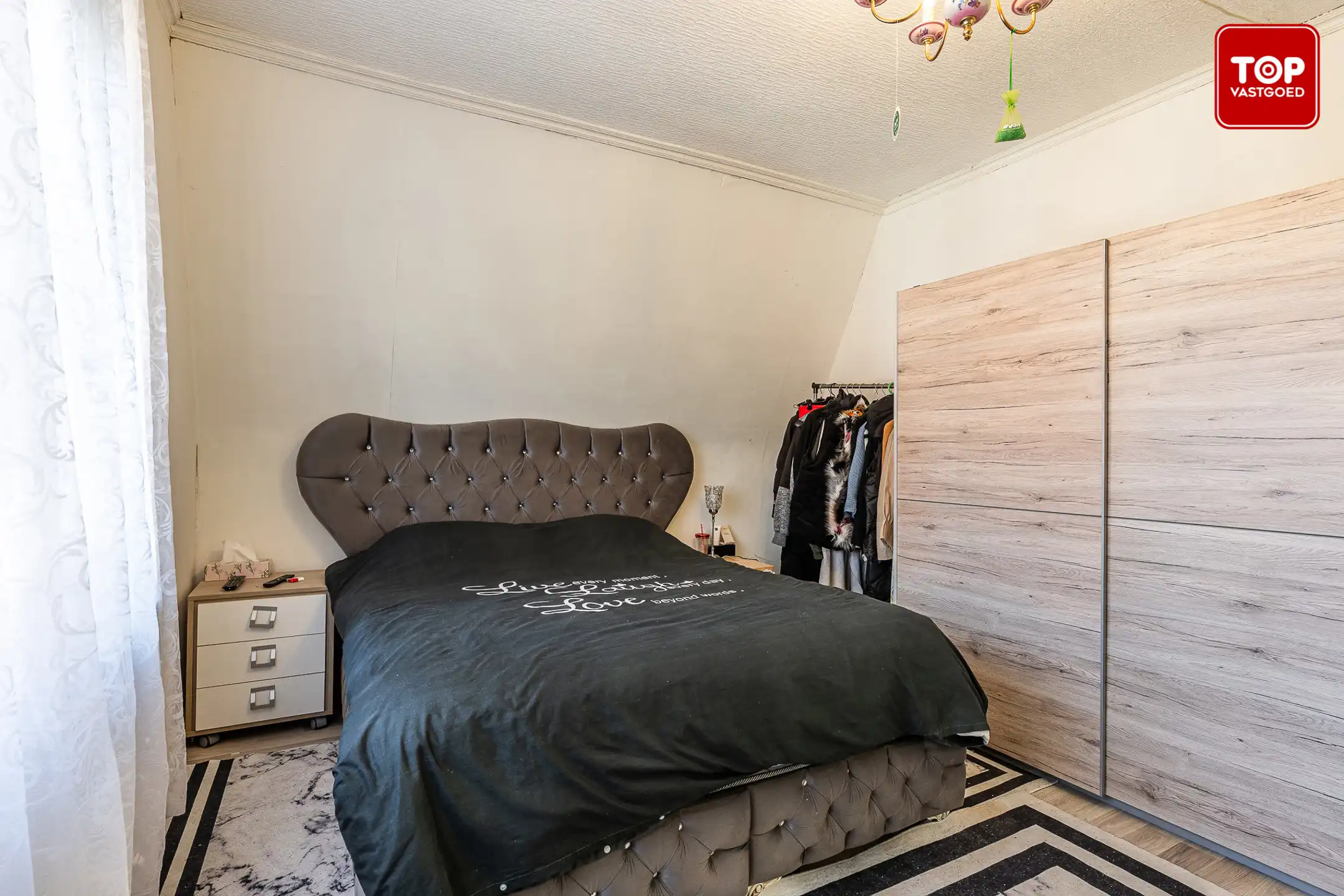 Op te frissen HOB met 2 slaapkamers en tuin foto 18