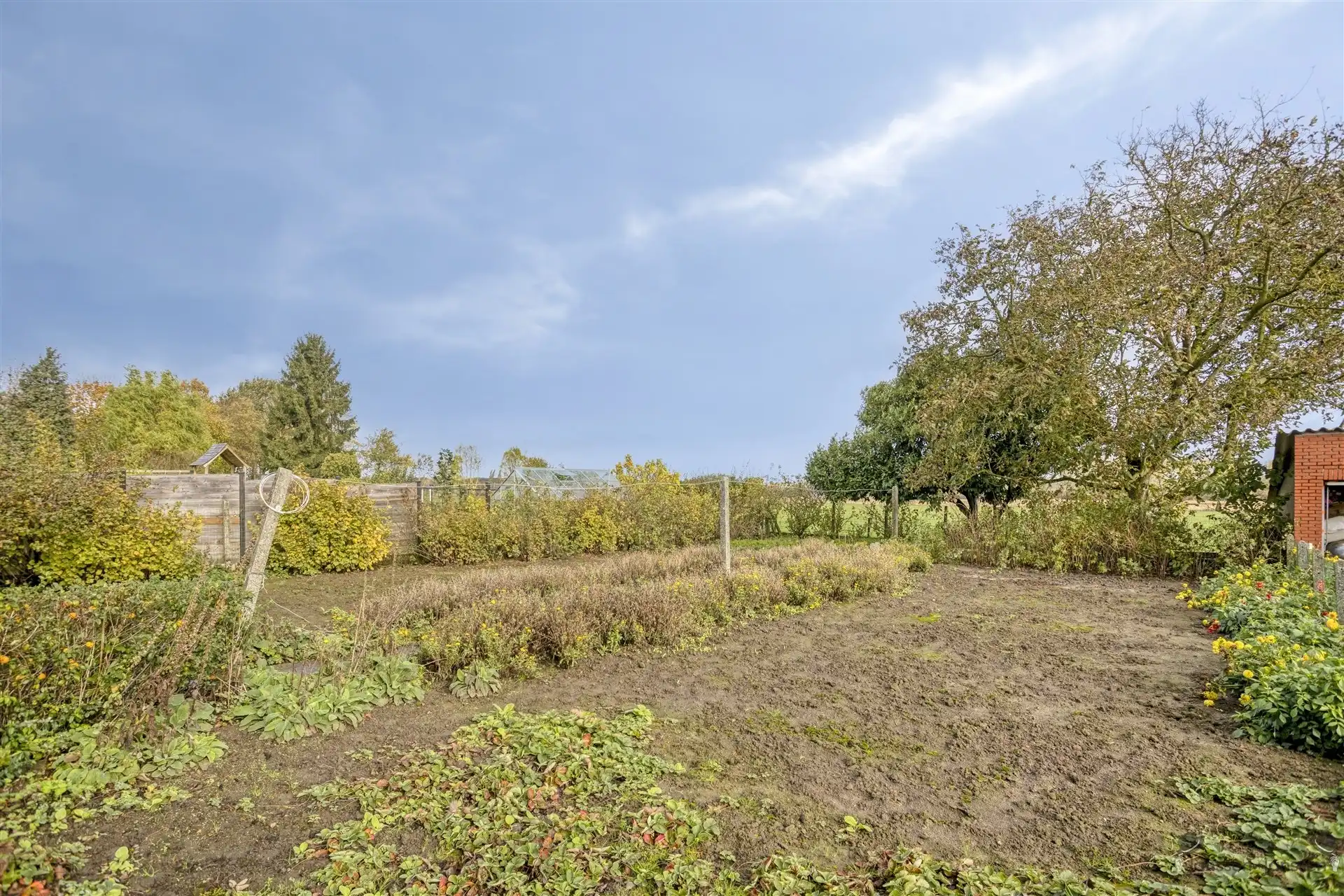 Rustig gelegen woning met prachtig uitzicht foto 19