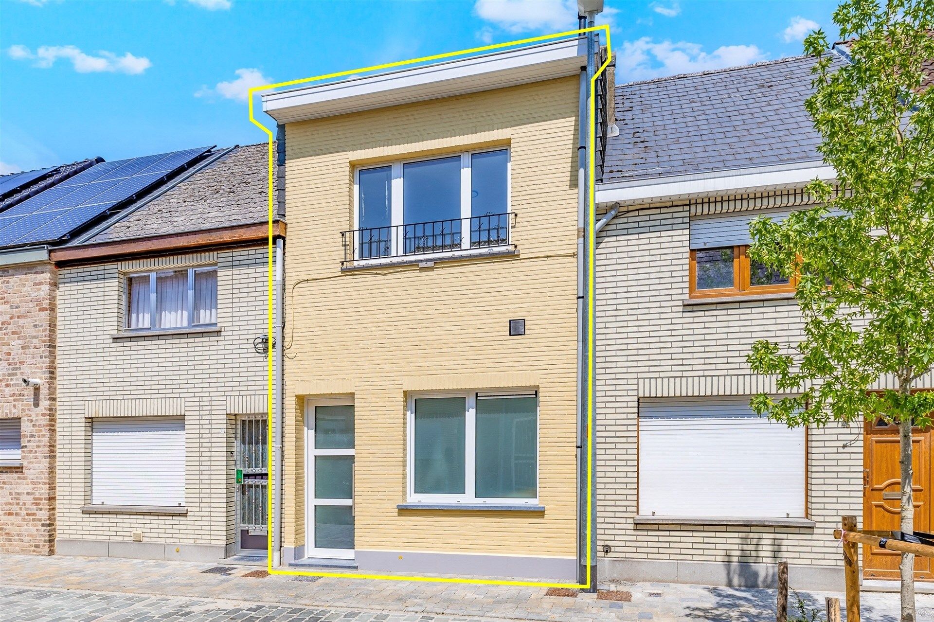 Subliem gerenoveerde woning met 3 slks en tuin foto {{pictureIndex}}