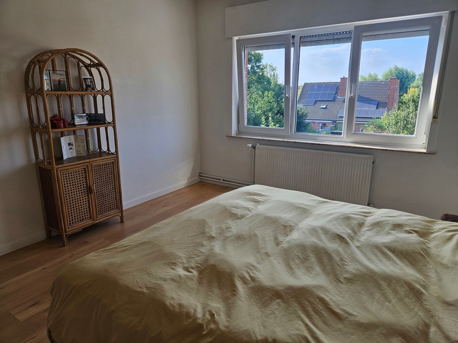 Mooie burgerwoning met tuin ! foto 16