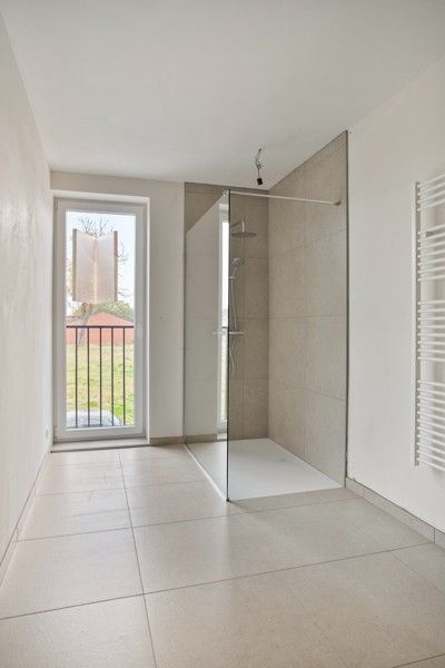 Prachtige, verrassend ruime nieuwbouwwoning met 3 slaapkamers én inpandige garage te koop in Dentergem! foto 14