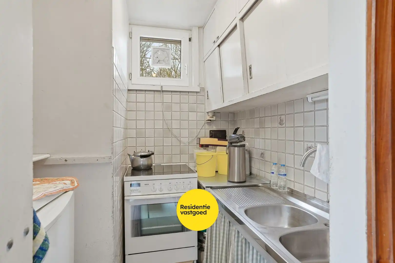 Alleenstaande bungalow op prachtige ligging in het groen foto 12