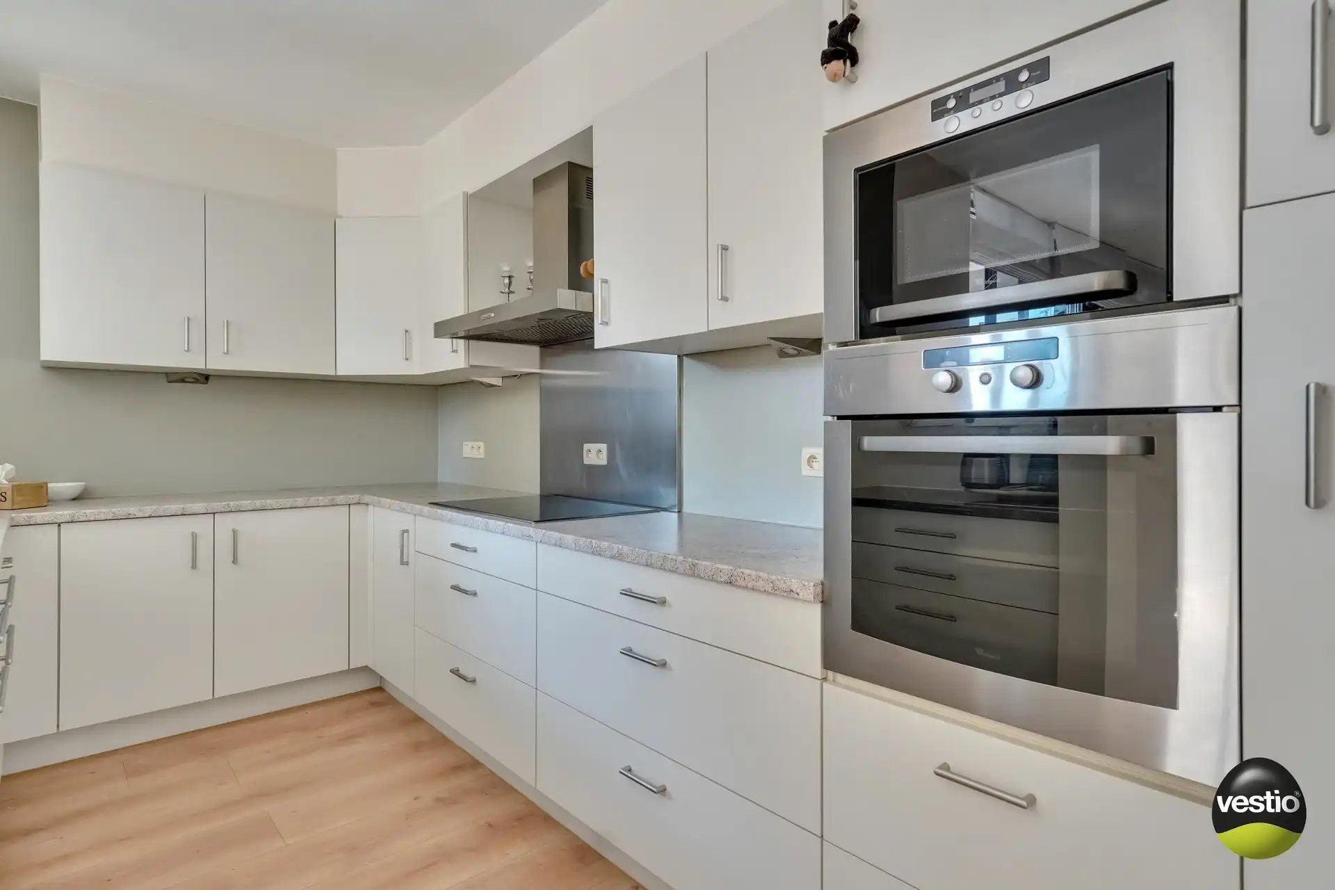 GOED GELEGEN APPARTEMENT 120 M² MET 3 SLAAPKAMERS foto 10