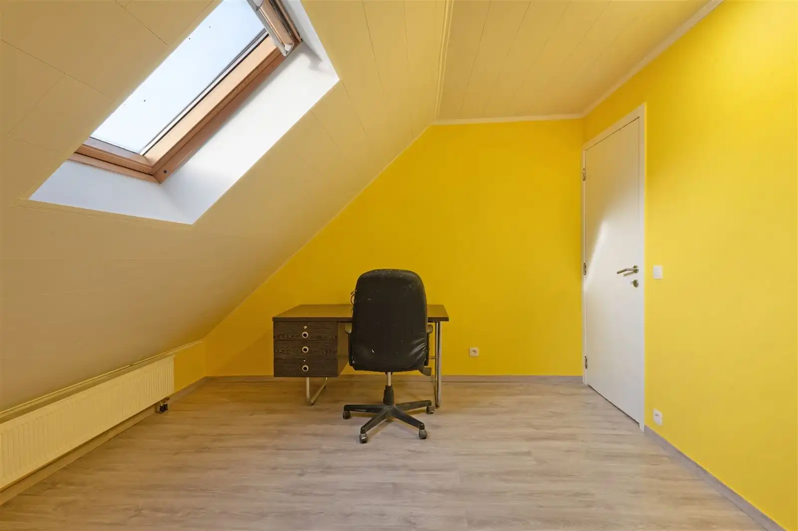 Verrassend ruime stadswoning in het centrum van Ninove  foto 16