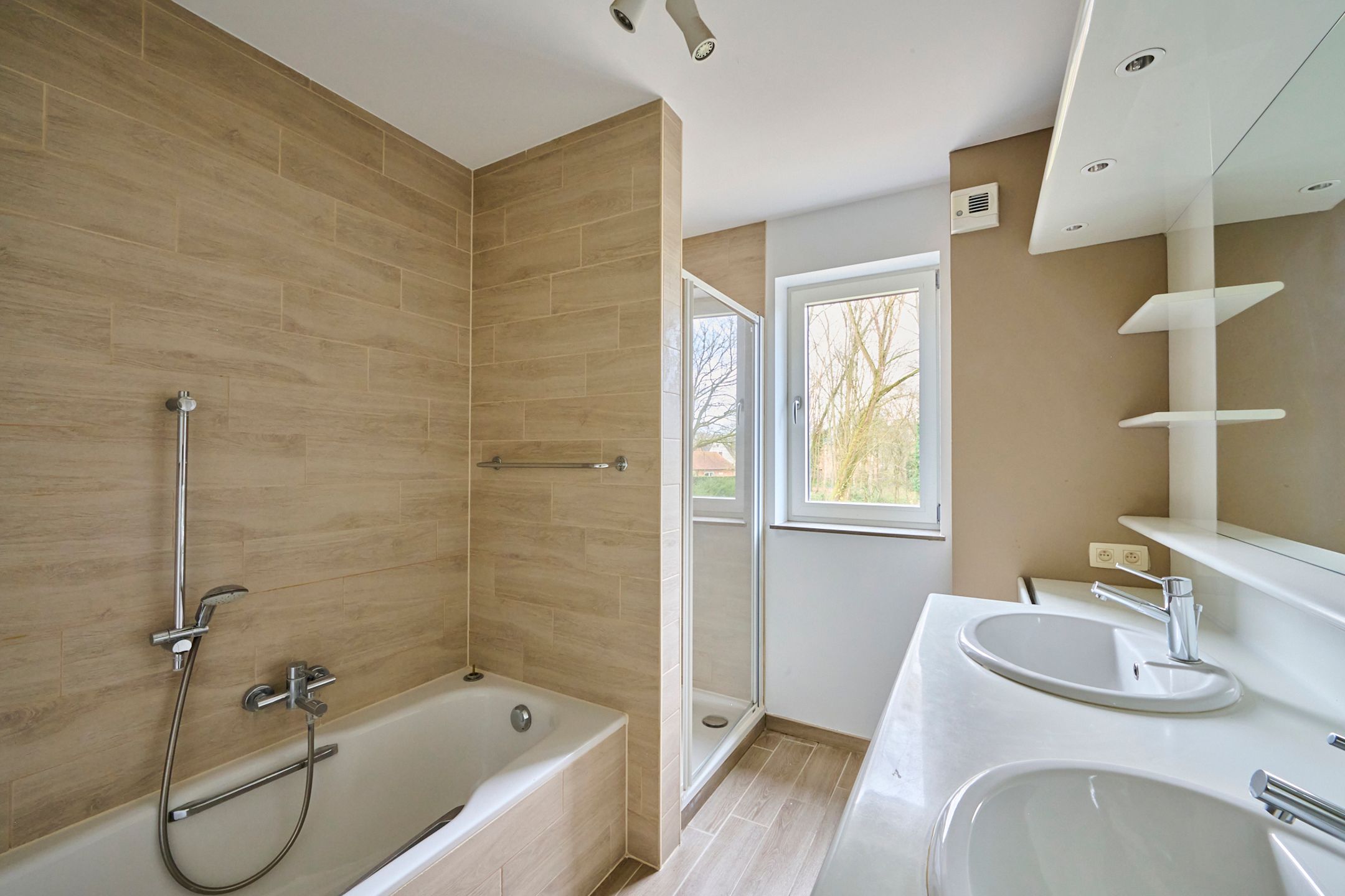 Strakke villa op een topligging foto 14