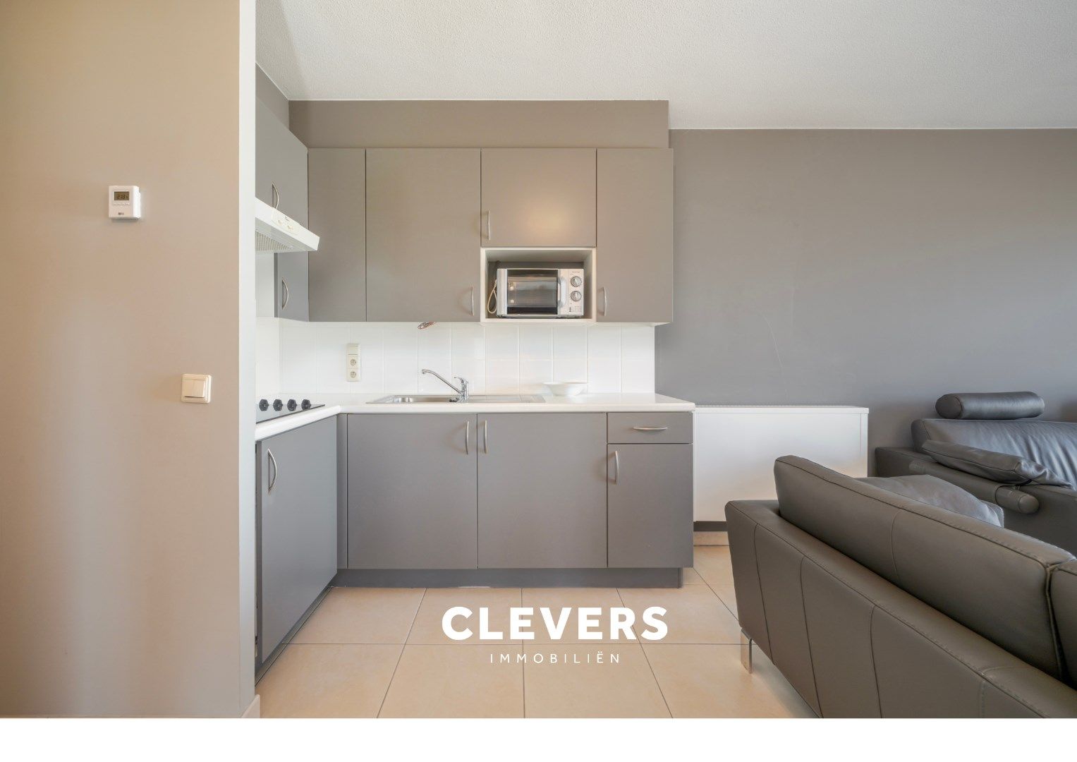 Exclusieve topper zeedijk : 2slpk. appartement + studio. foto 7