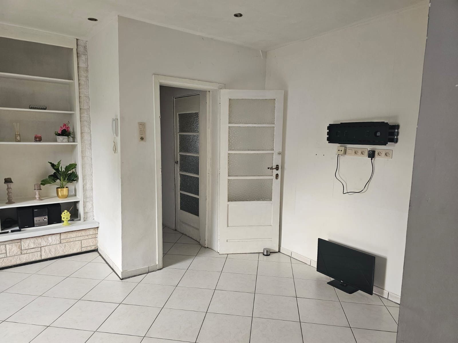 Te koop : Op te frissen woning foto 8