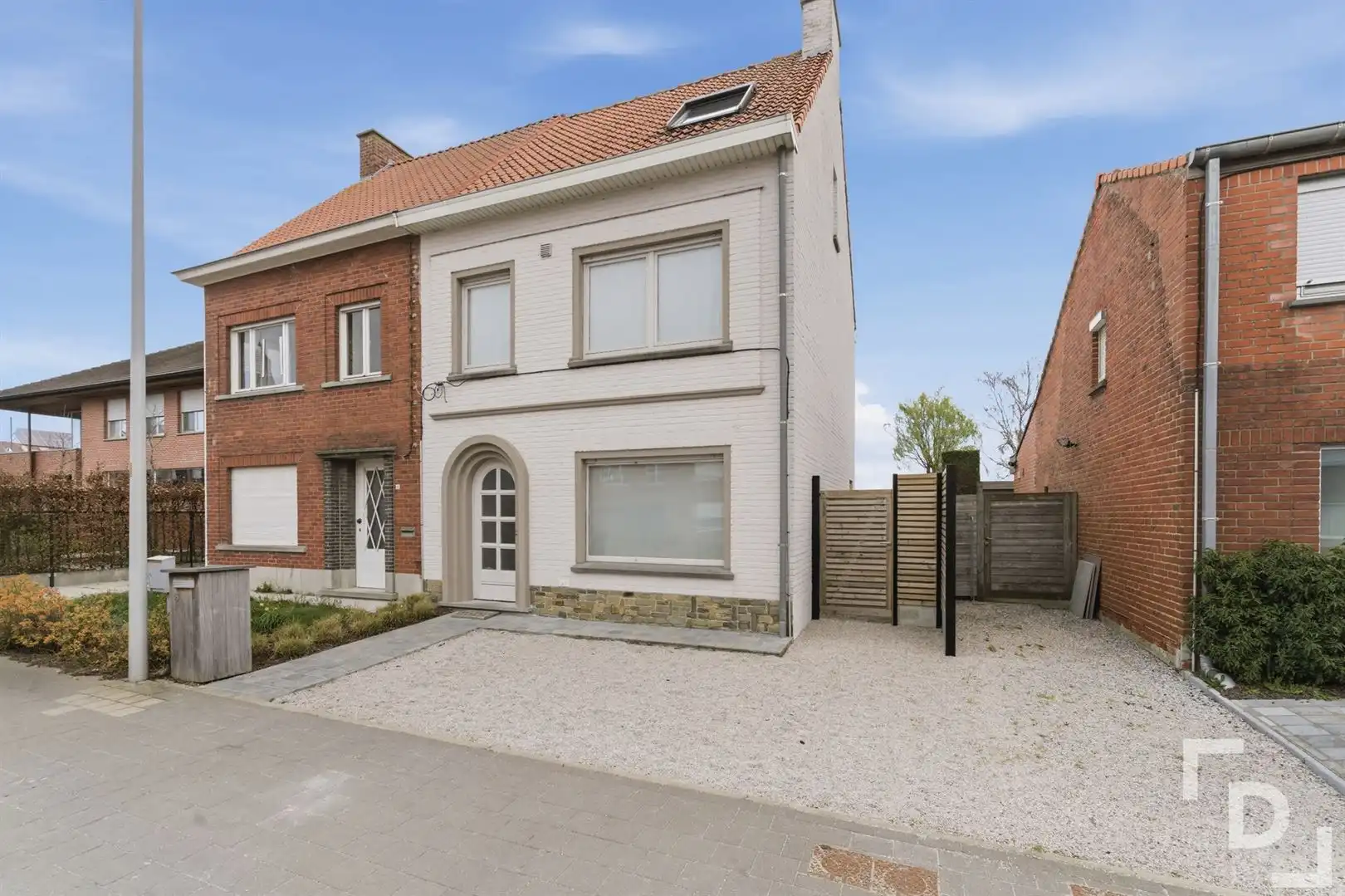 Gerenoveerde HOB met 3 slaapkamers en tuin te koop in Sint-Jan. foto 34