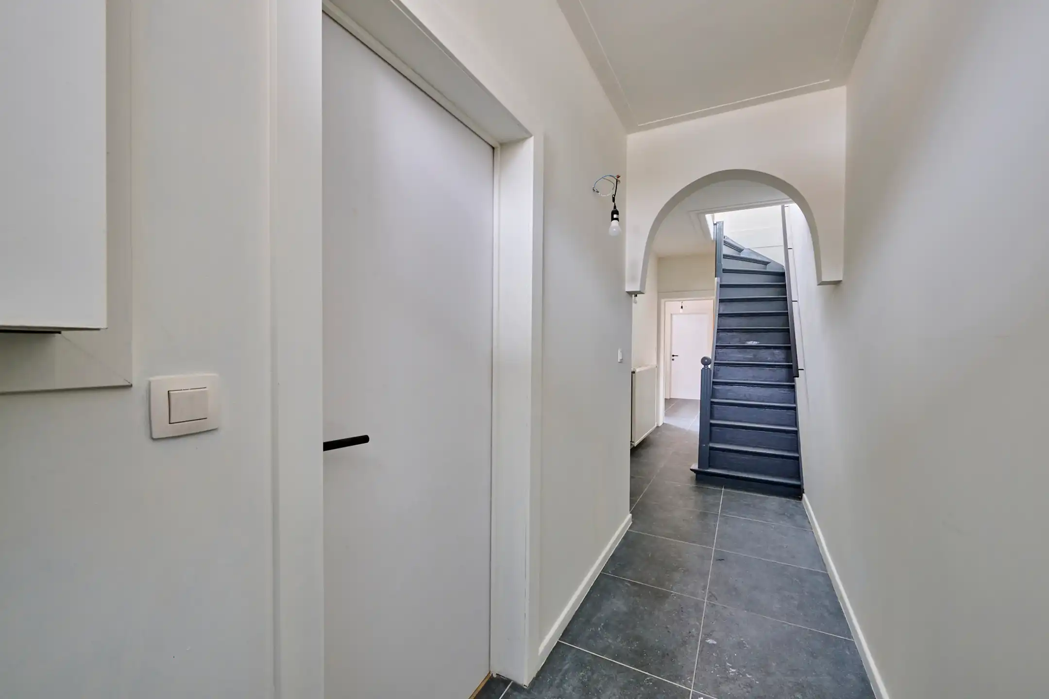 RUIME GERENOVEERDE WONING  foto 5