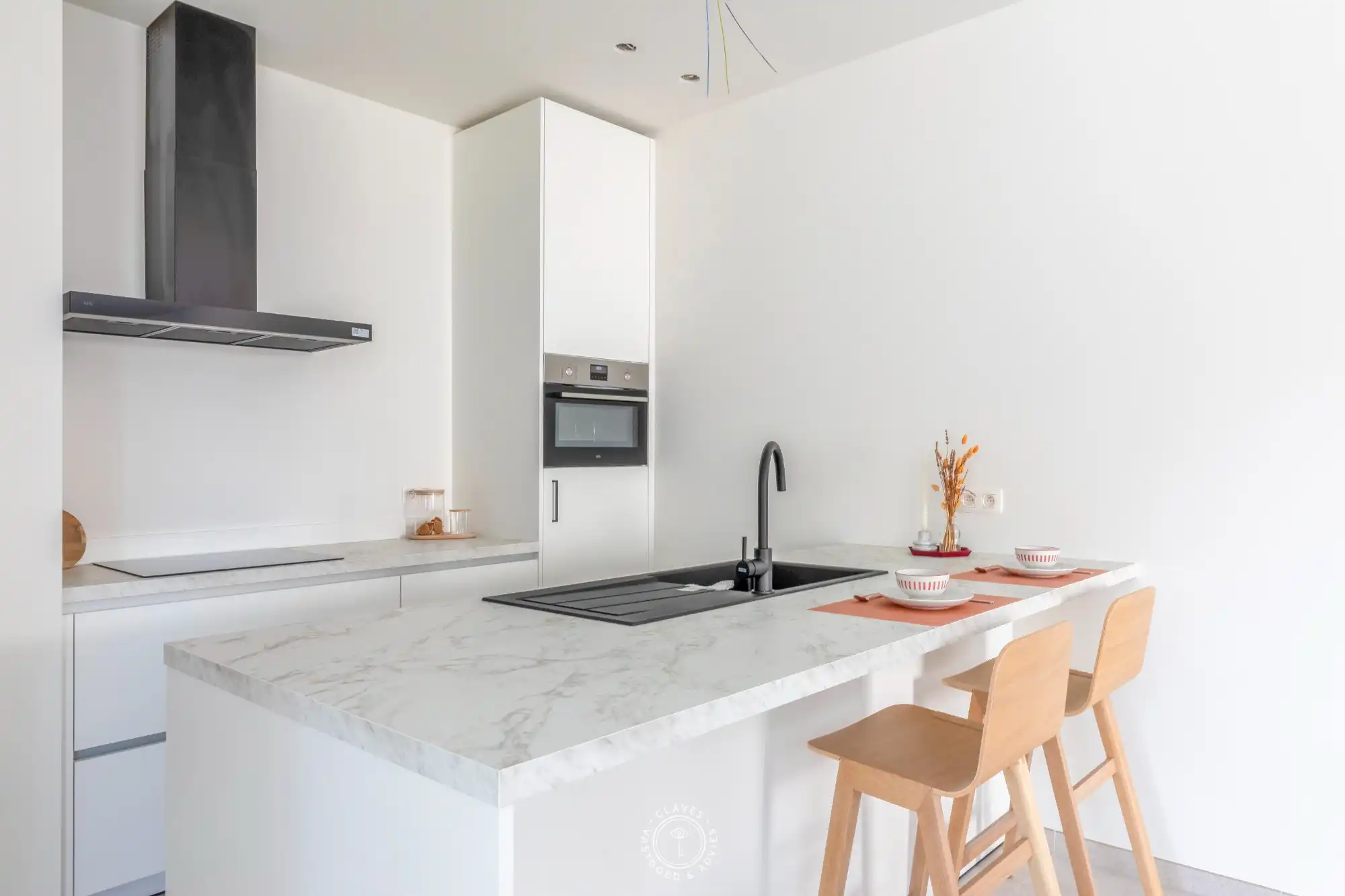 Deluxe drieslaapkamerappartement met privatieve tuin foto 3