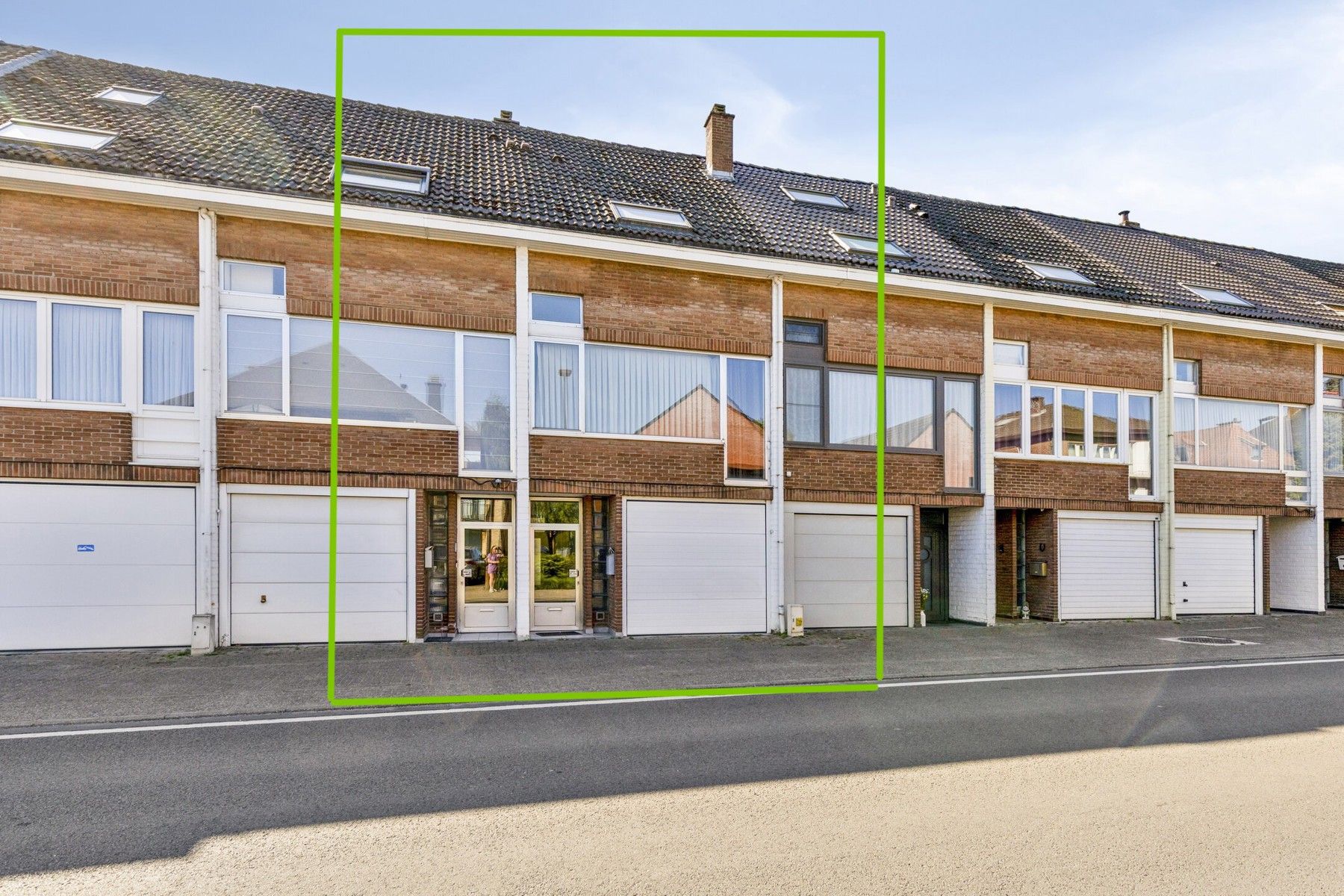 OPTIE Gunstig gelegen woning met 3 slaapkamers en garage foto 2