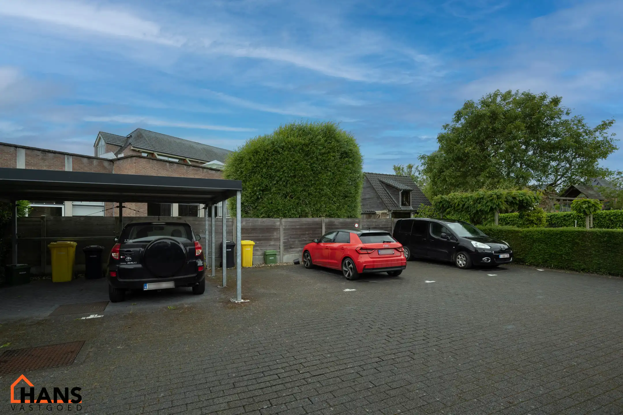 Appartement met garagebox en staanplaats. foto 14