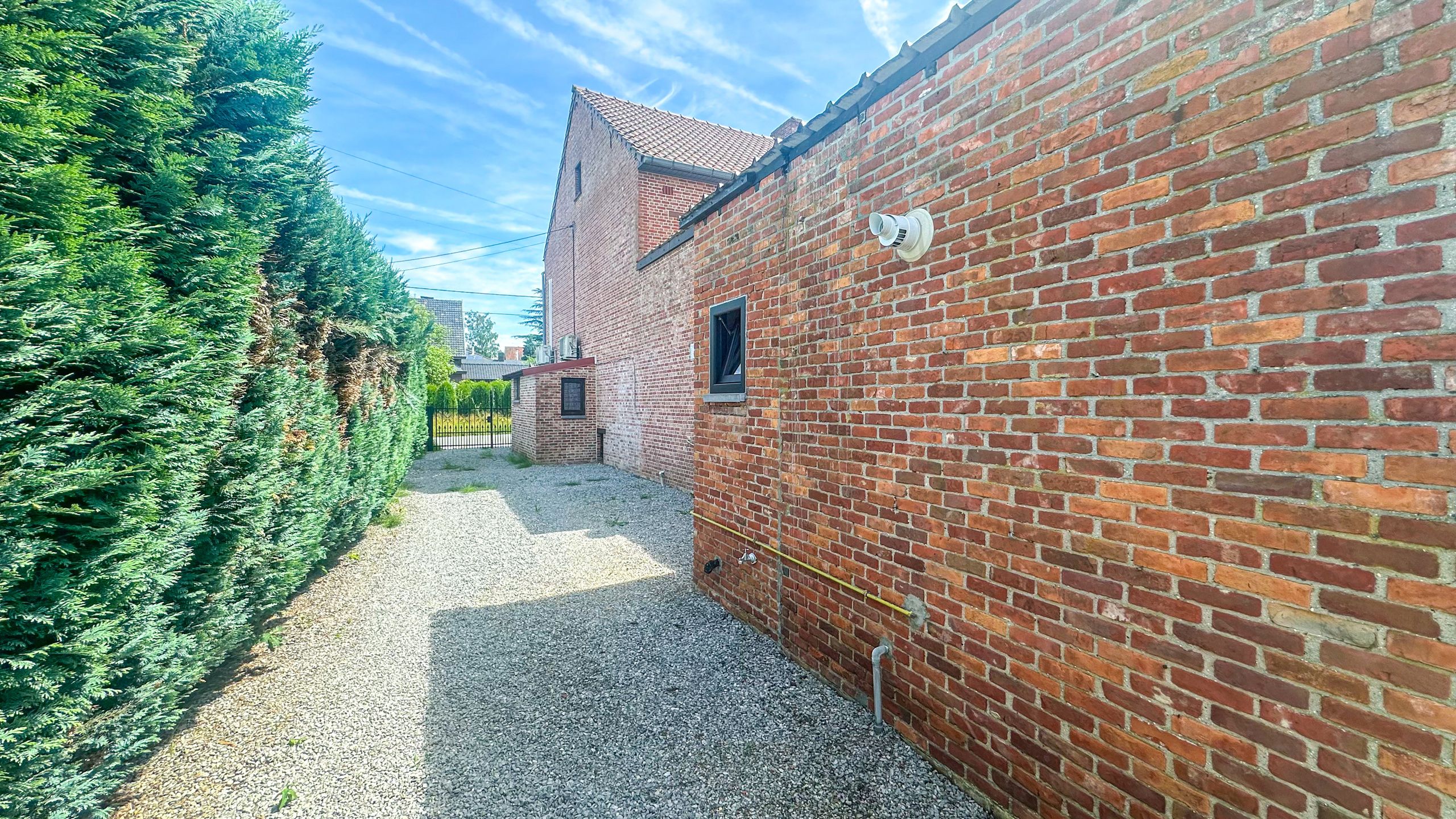 Karaktervolle woning met moderne afwerking en zonnige tuin! foto 35