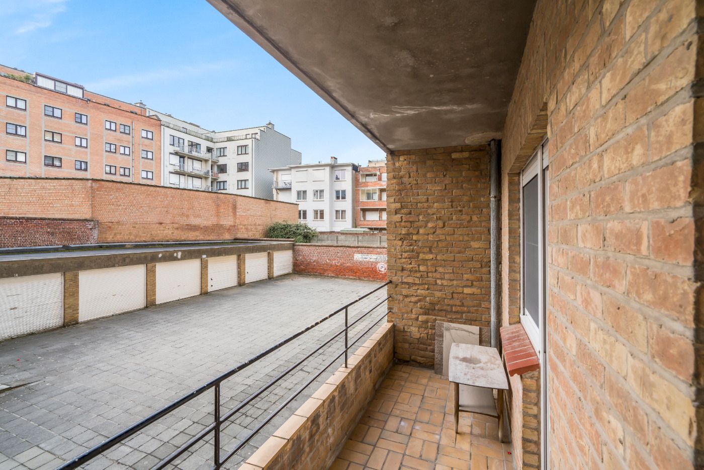 Gelijkvloers appartement met 3 slaapkamers en frontaal zeezicht inclusief garage foto 17