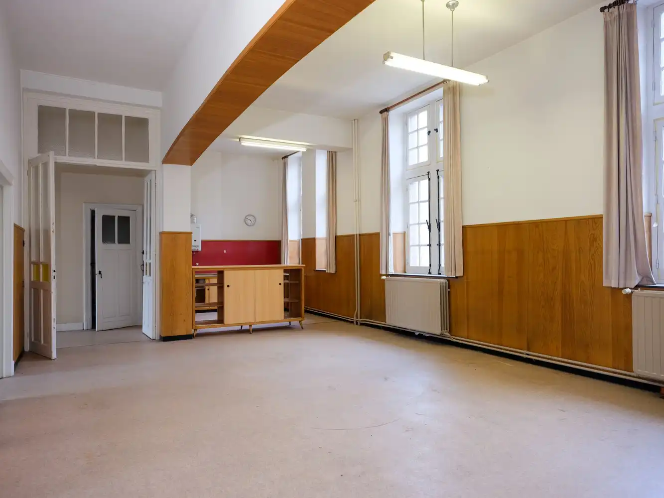 Uniek: voormalig klooster op een toplocatie met een enorm potentieel foto 27