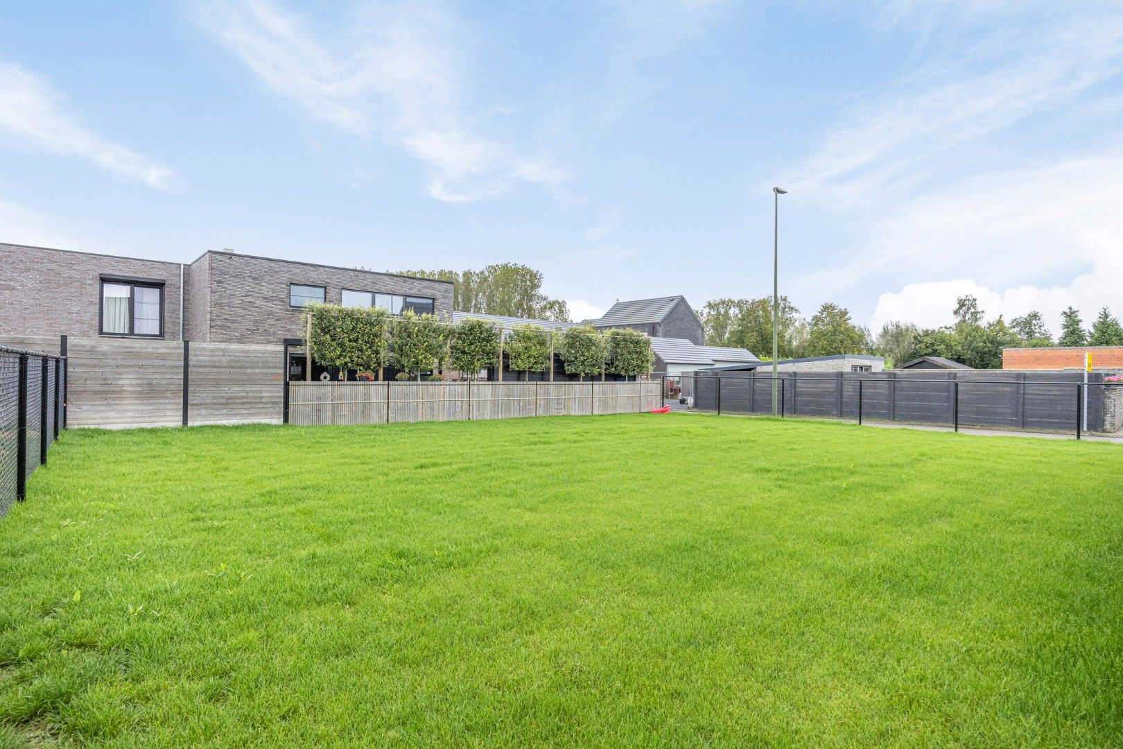 Nieuwbouw met 3 slaapkamers, 2 badkamers en garage foto 30